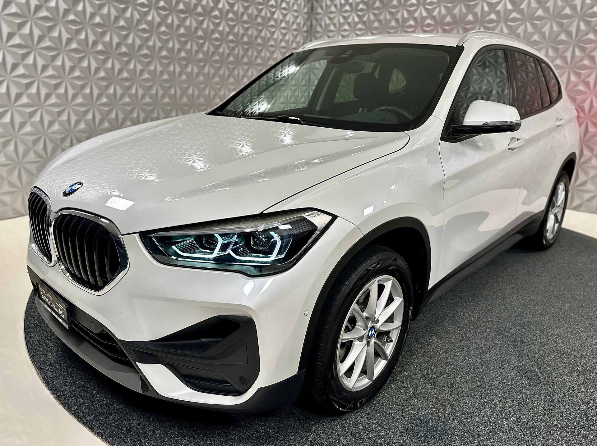 BMW X1 xDrive 20d Steptronic-image-8