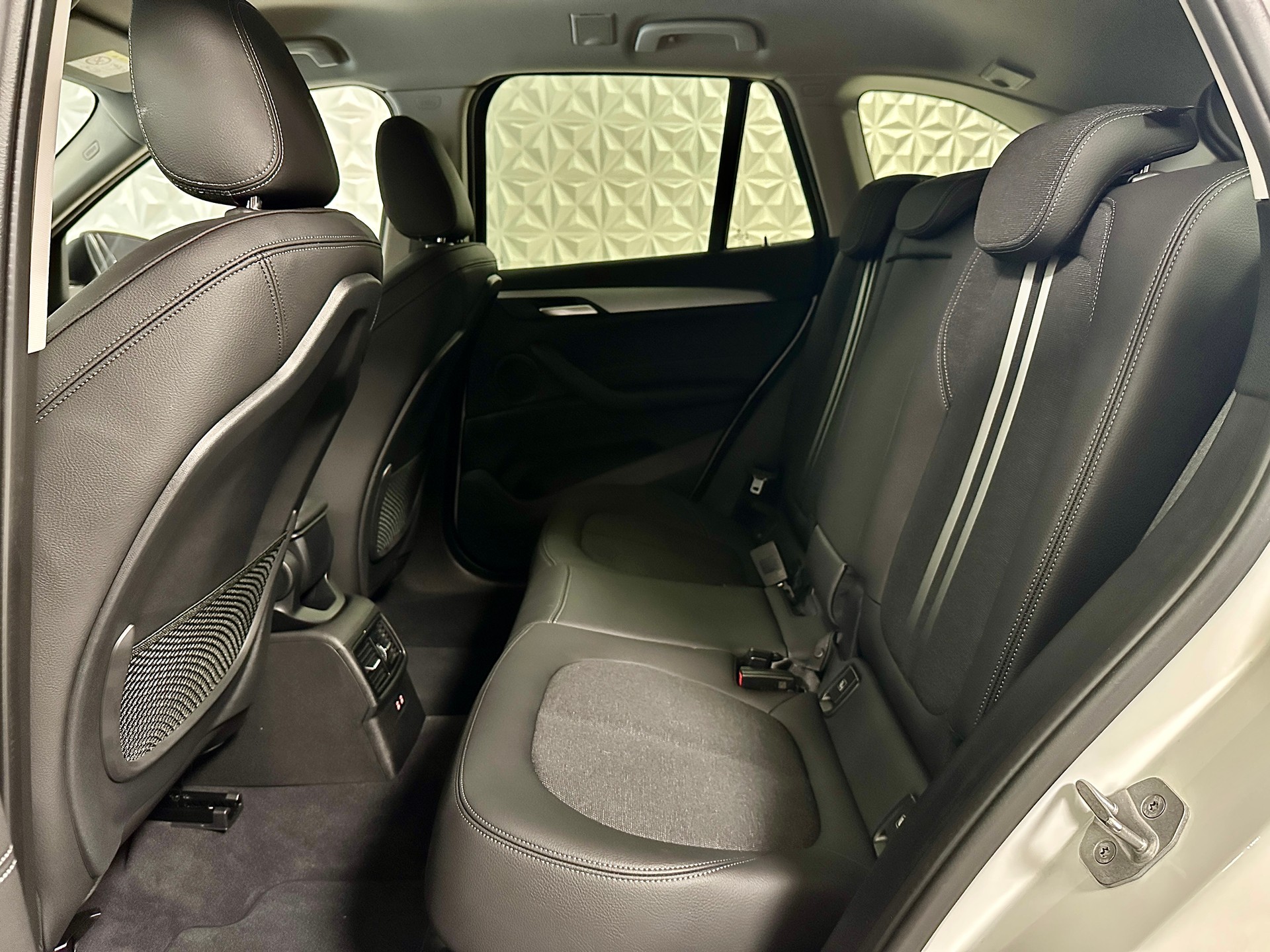 BMW X1 xDrive 20d Steptronic-image-12