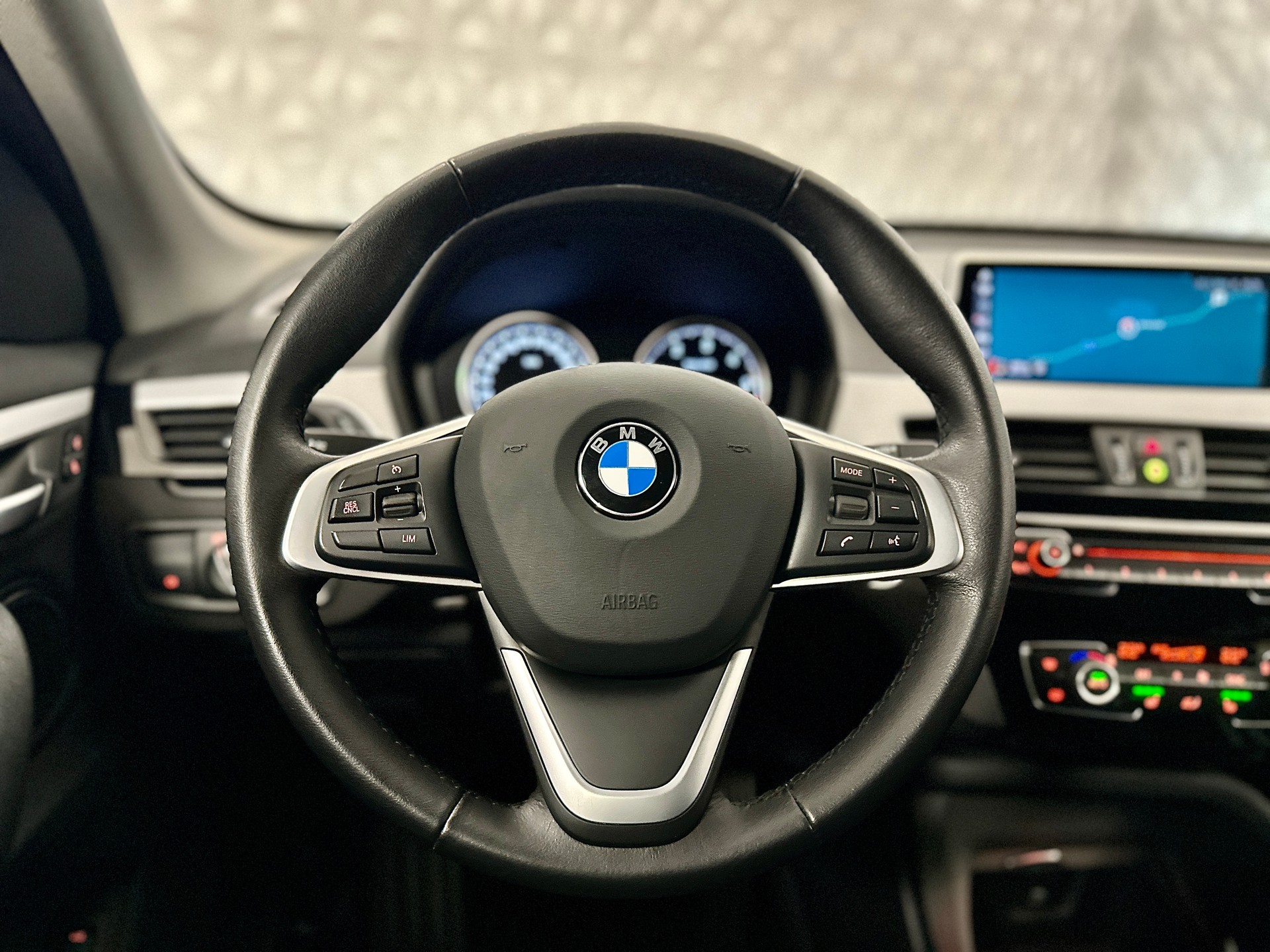 BMW X1 xDrive 20d Steptronic-image-19