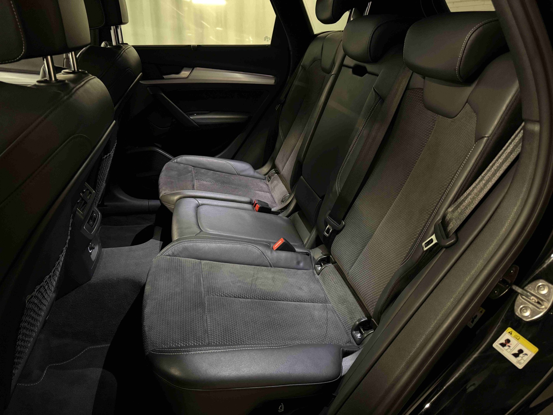 AUDI Q5 3.0 TDI sport quattro tiptronic-image-12