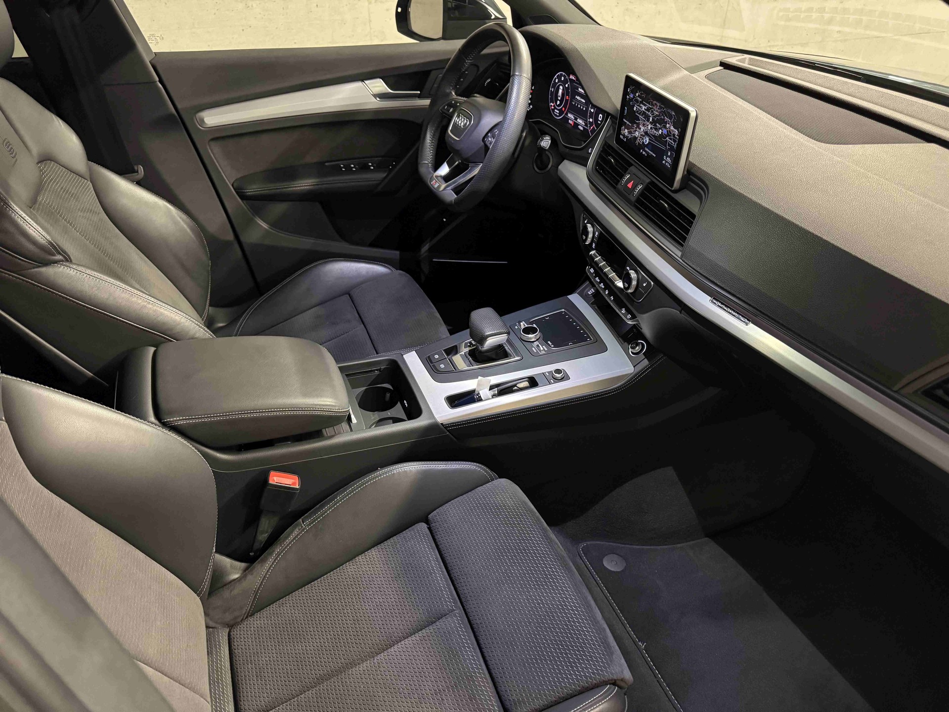 AUDI Q5 3.0 TDI sport quattro tiptronic-image-9