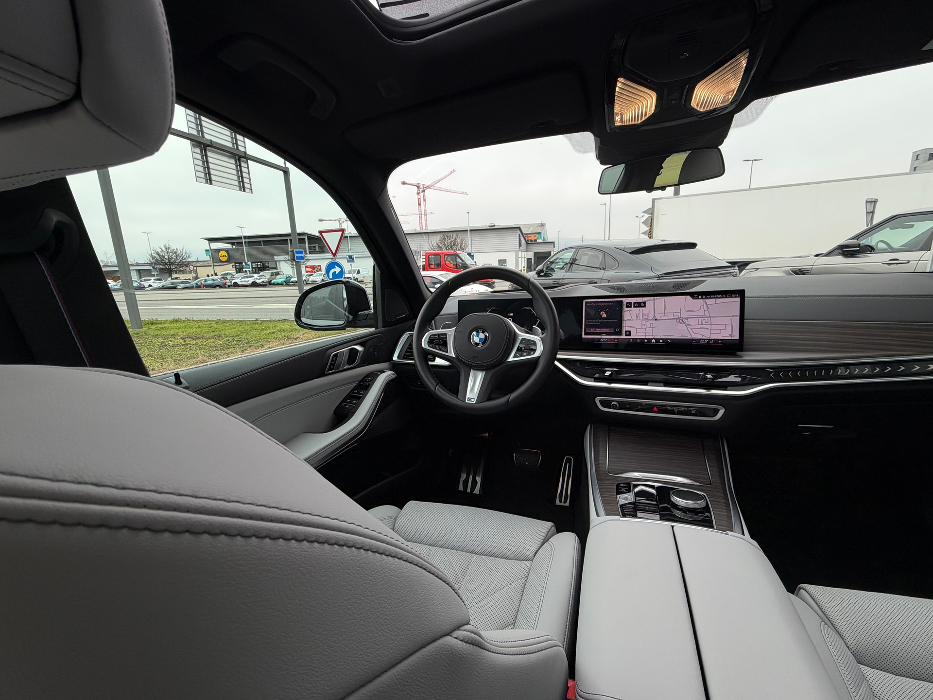 BMW X5 xDrive 48V 30d M Sport Pro Steptronic-image-16