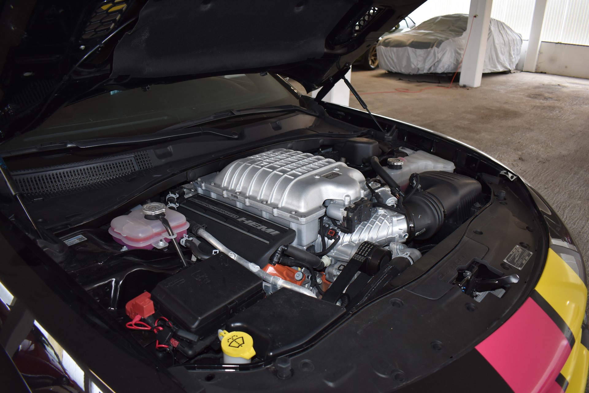 DODGE Charger 6.2 Hellcat Widebody-image-9