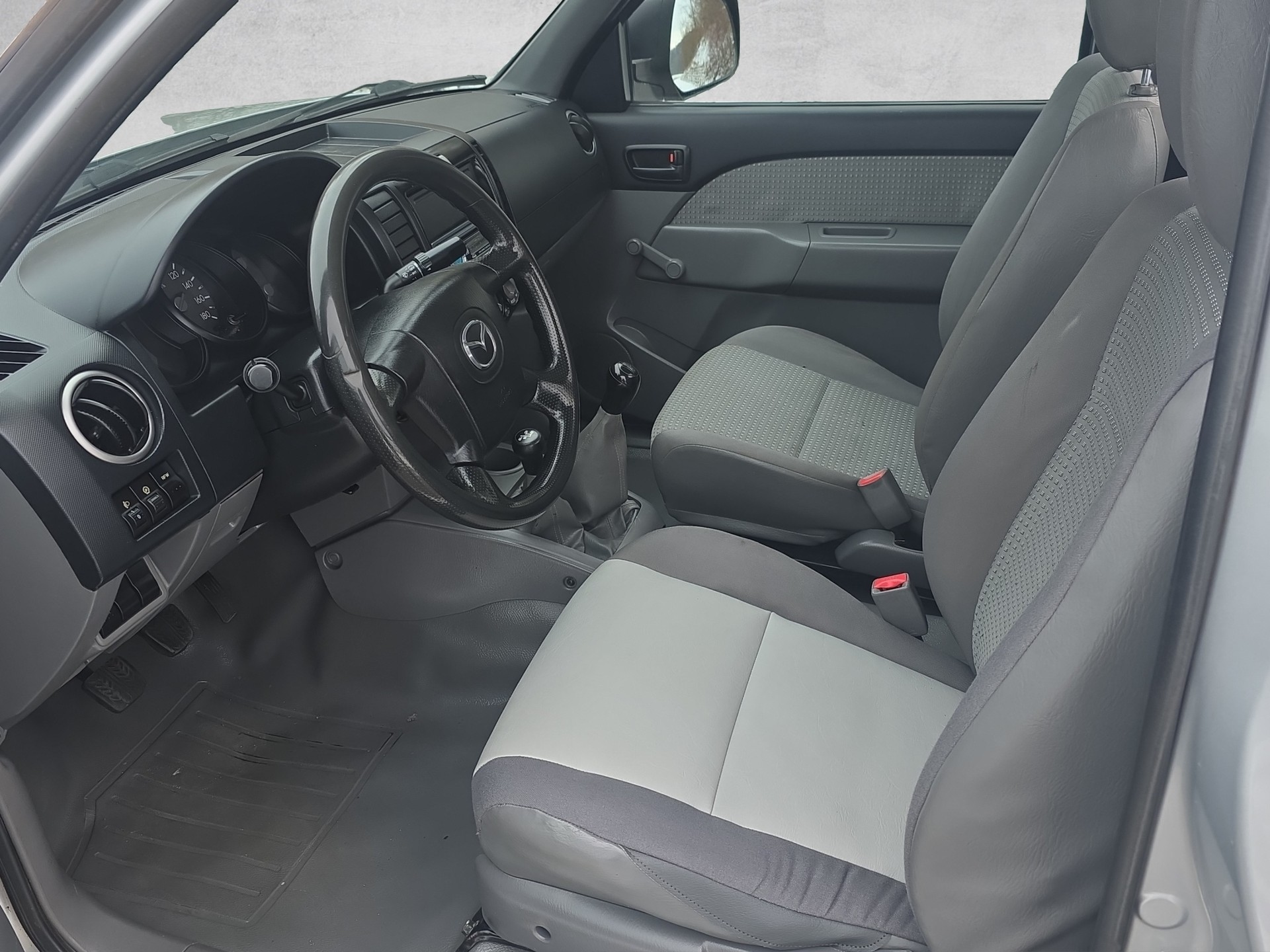 MAZDA BT-50 2.5 CD Storm 4x4-image-4