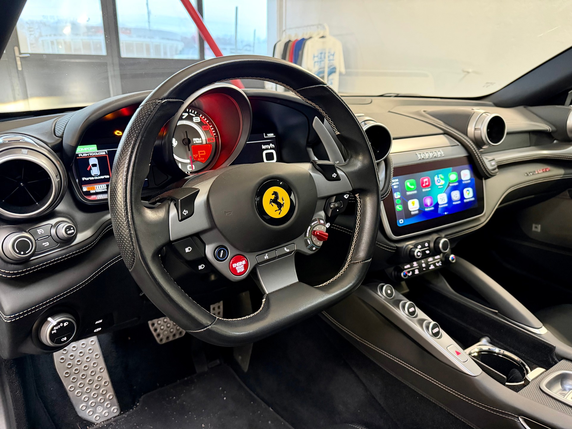 FERRARI GTC 4 Lusso-image-7