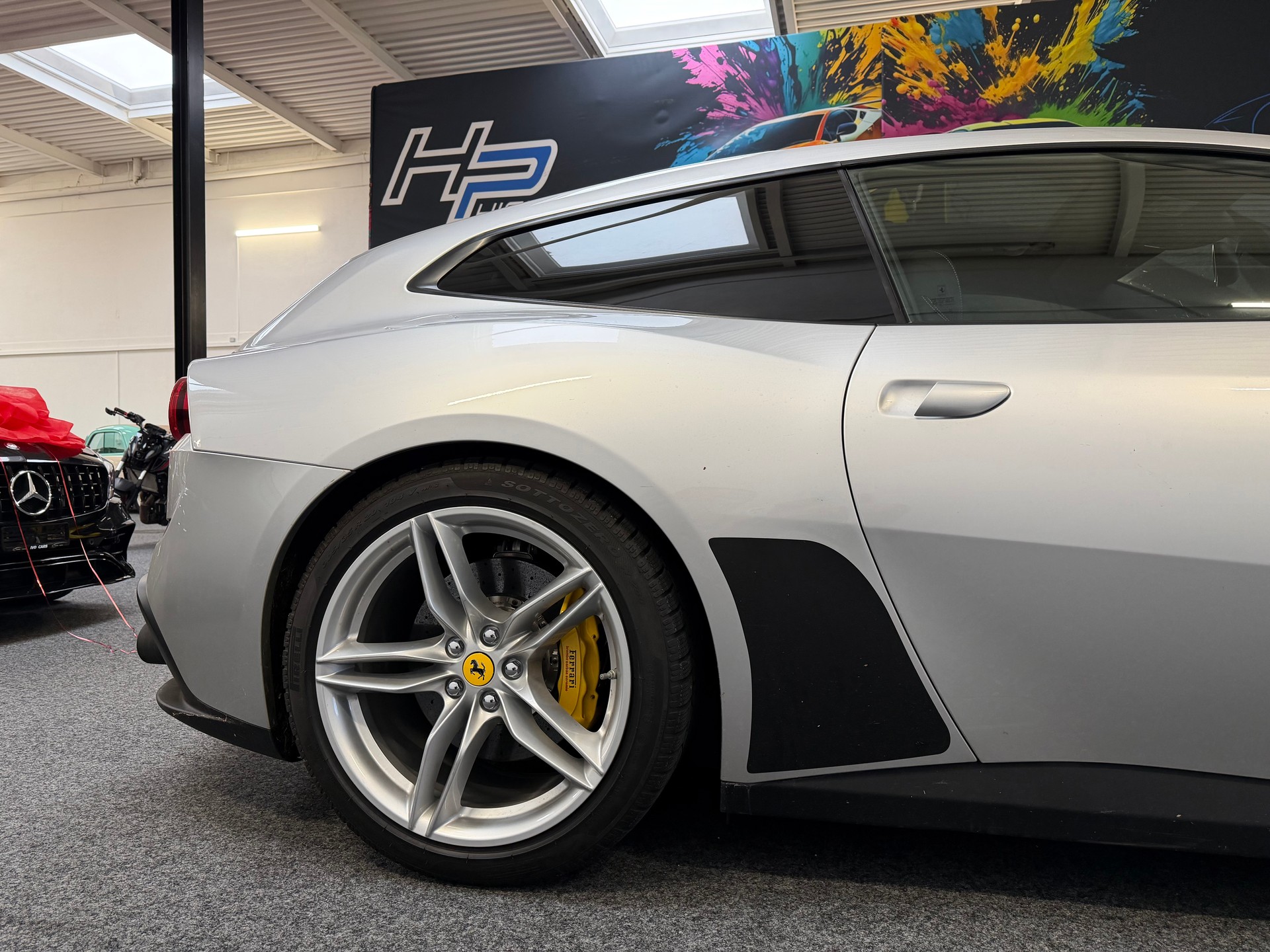 FERRARI GTC 4 Lusso-image-1