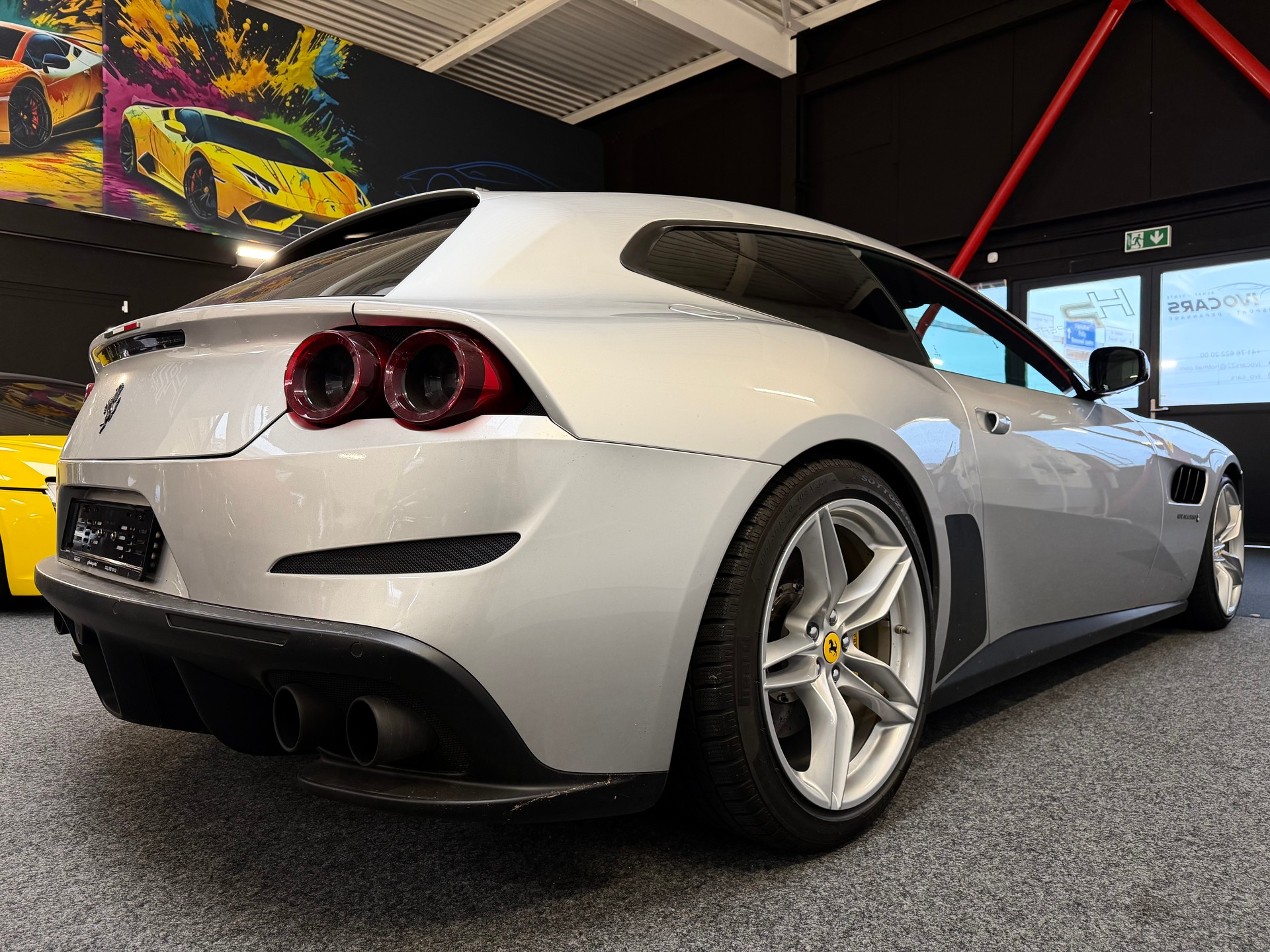 FERRARI GTC 4 Lusso-image-2