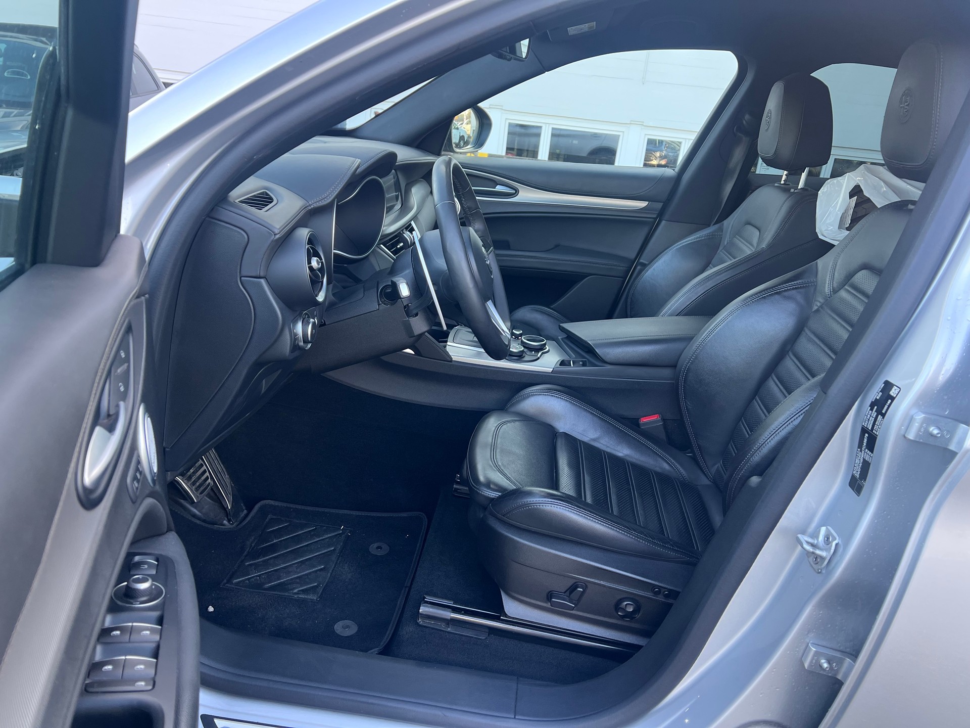 ALFA ROMEO Stelvio 2.0 Sport Q4 Automatic-image-10