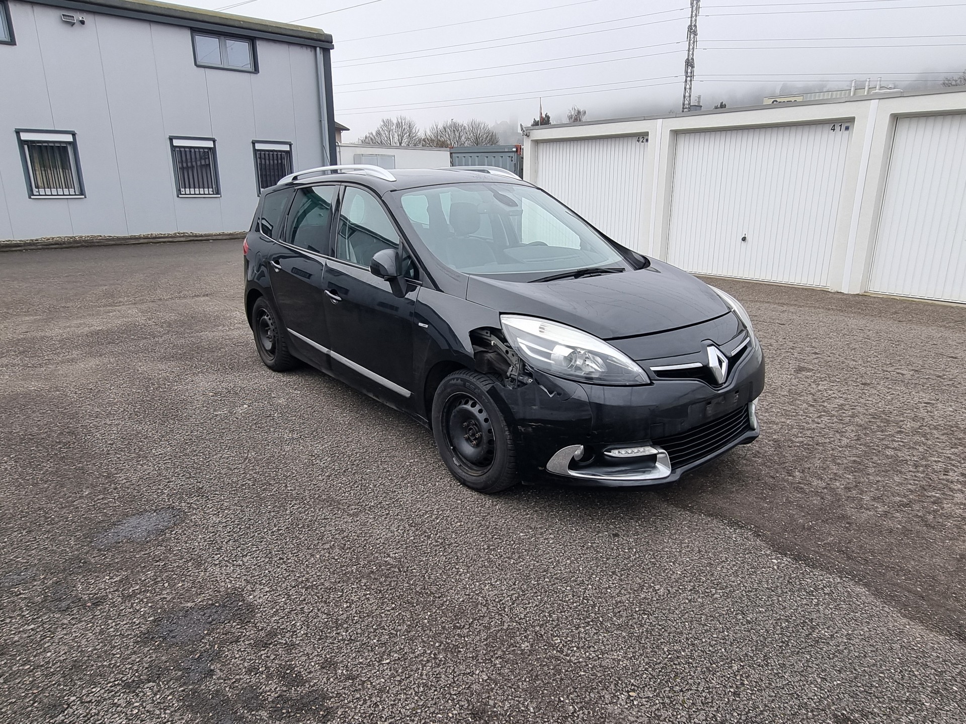 RENAULT Grand Scénic 1.6 dCi Swiss Edition-image-1
