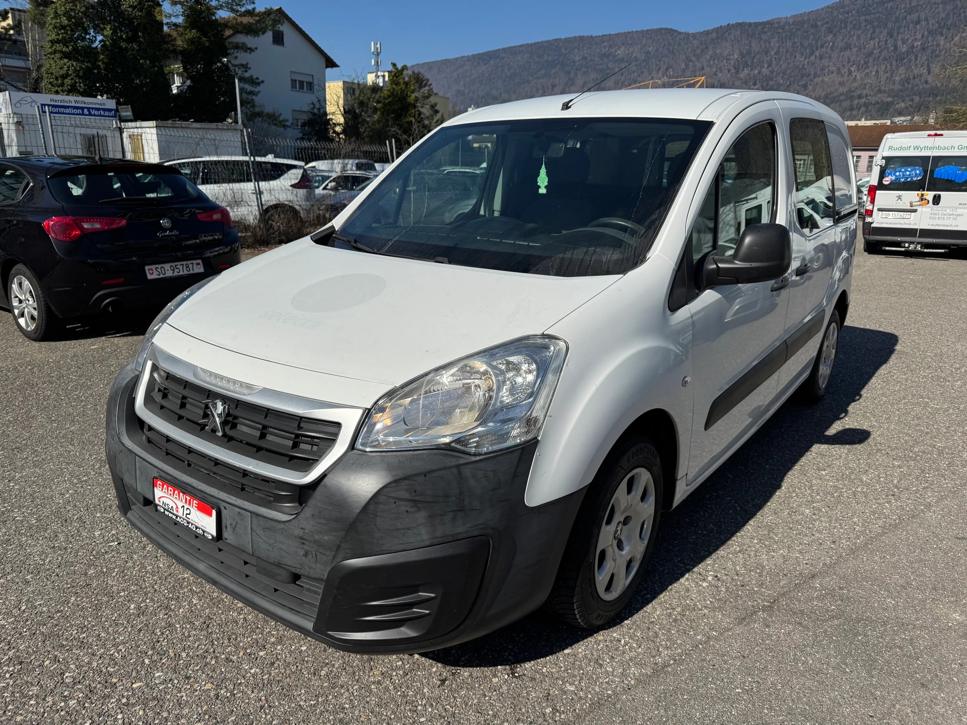 PEUGEOT Partner 1.6 BlueHDI Access * 02x Sitzplatz * Klimaanlage * Tempomat * 02x Airbag * Nutzlast 475Kg * Frisch Ab MFK-image-0