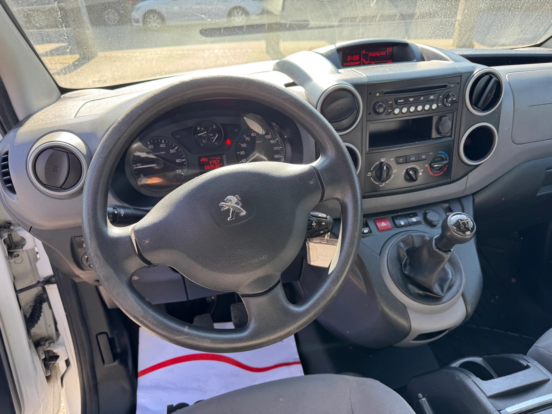 PEUGEOT Partner 1.6 BlueHDI Access * 02x Sitzplatz * Klimaanlage * Tempomat * 02x Airbag * Nutzlast 475Kg * Frisch Ab MFK-image-3