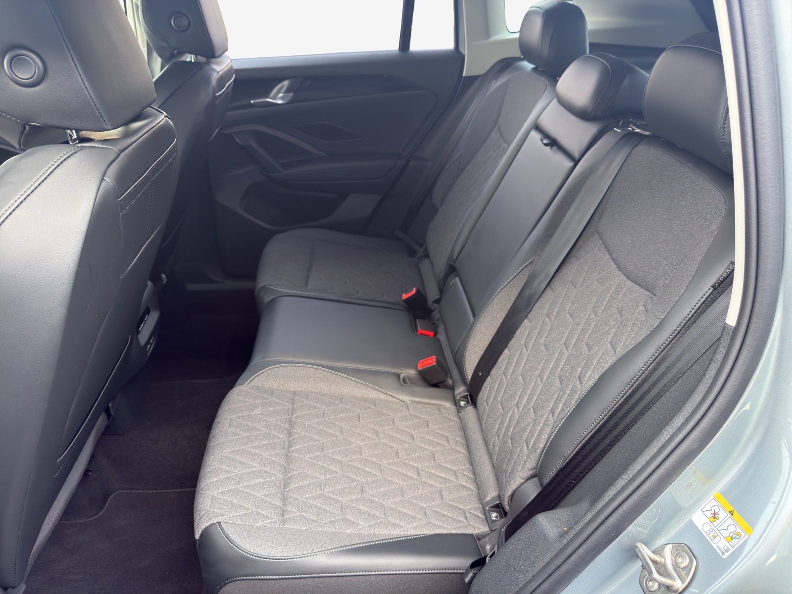VW Tiguan 2.0 TSI DSG Life 4Motion-image-11