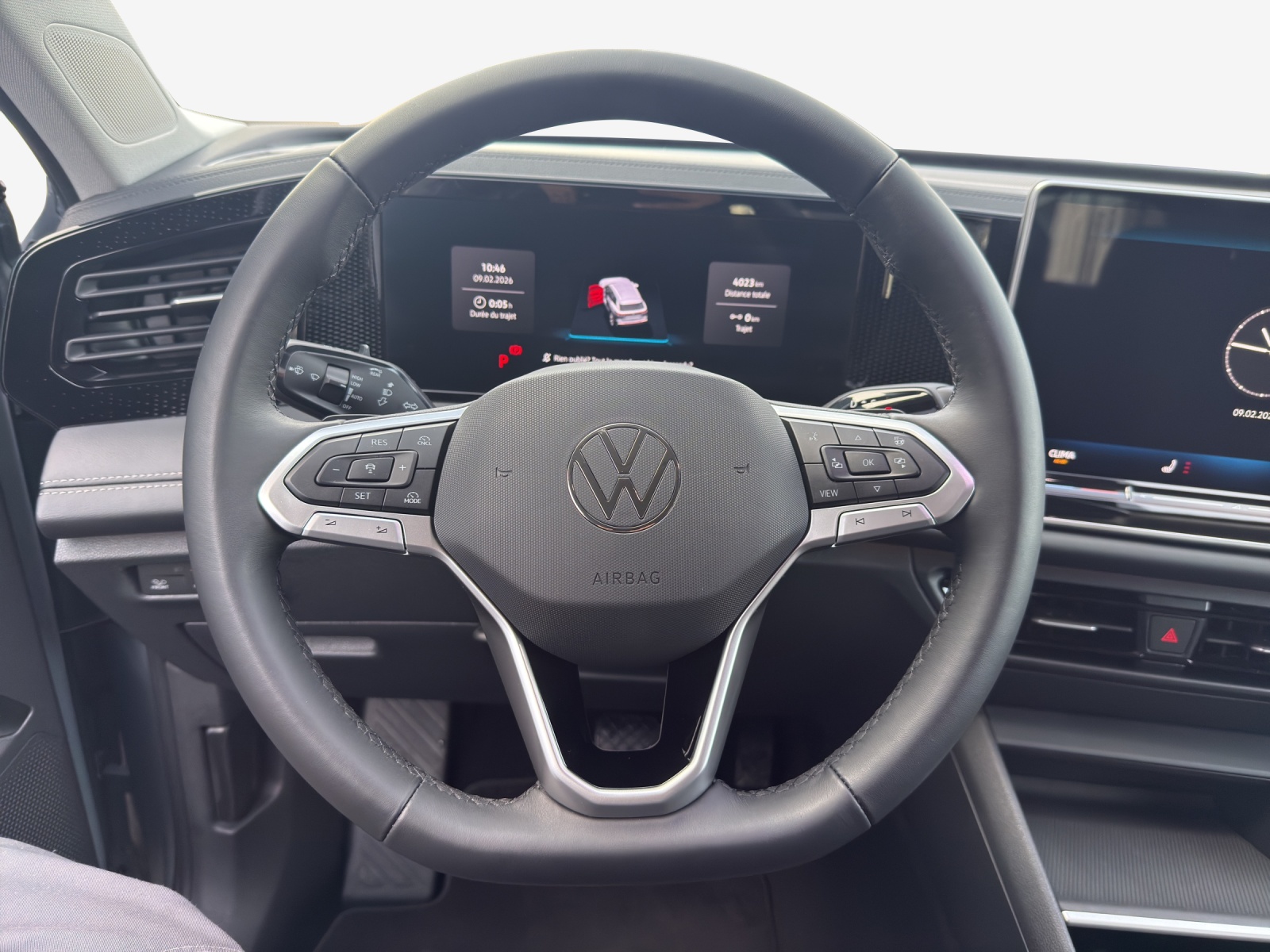 VW Tiguan 2.0 TSI DSG Life 4Motion-image-9