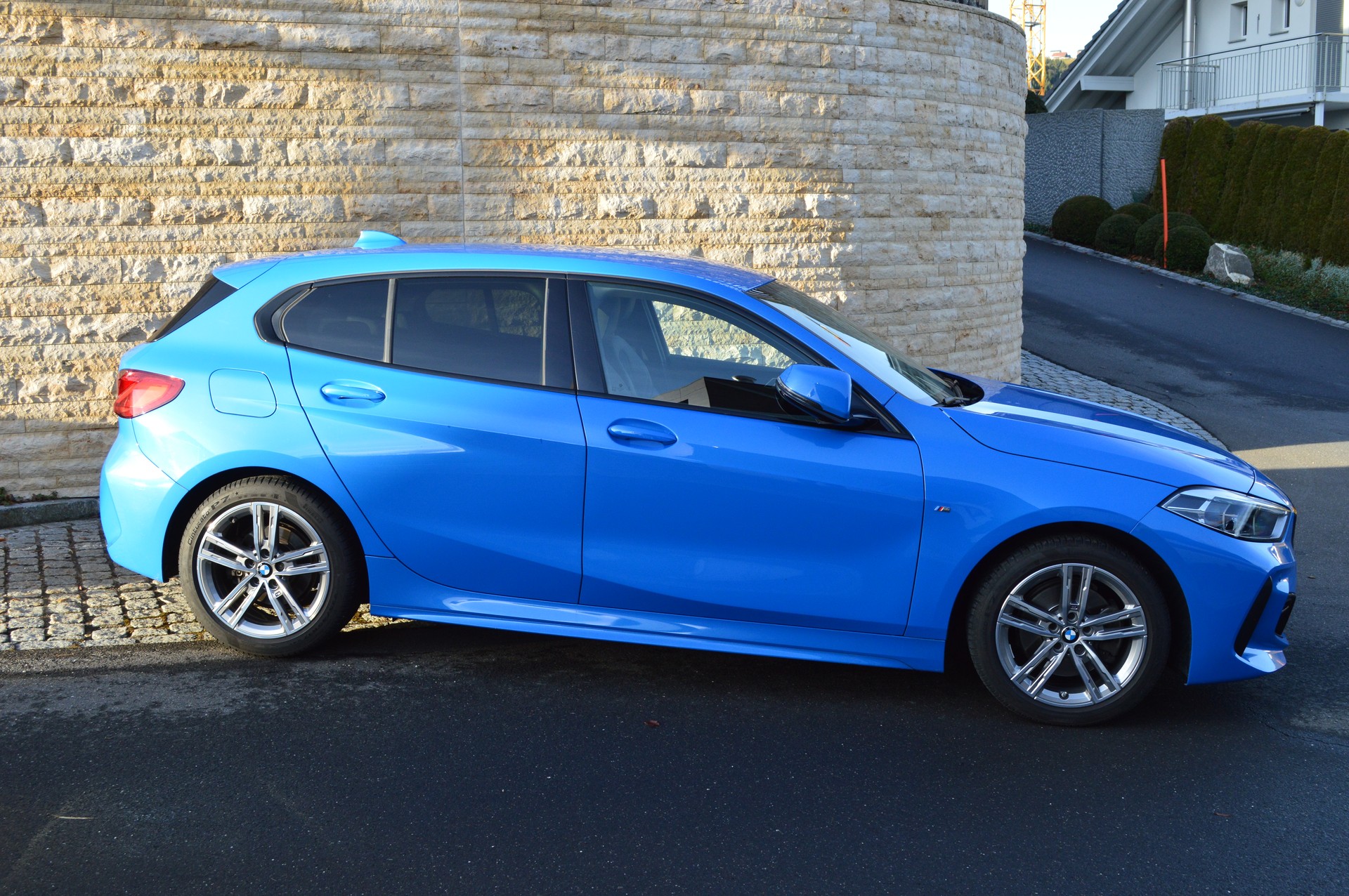 BMW 118i M Sport Steptronic-image-2