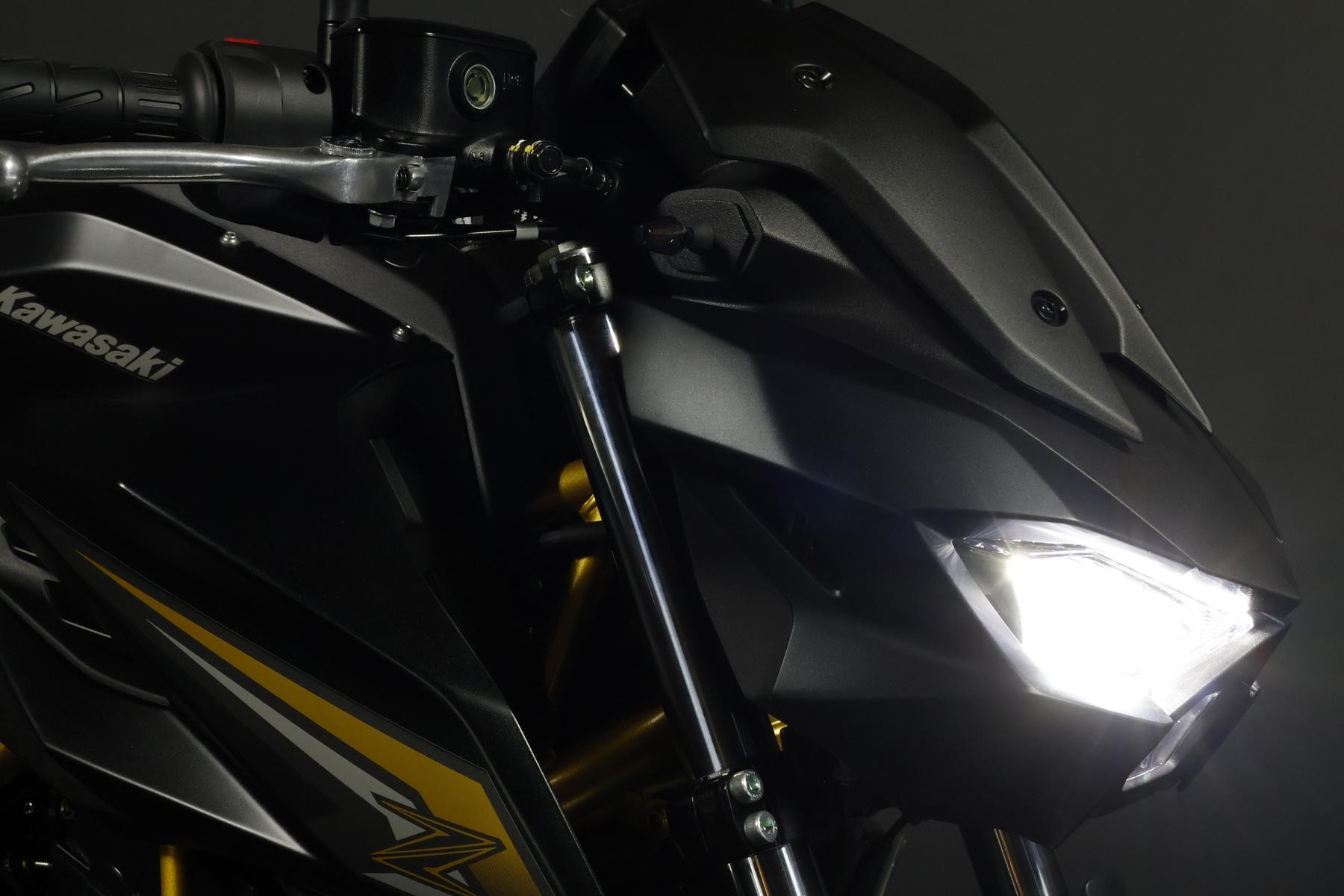 KAWASAKI Z 650 S (50/35 KW) Level 1-image-4