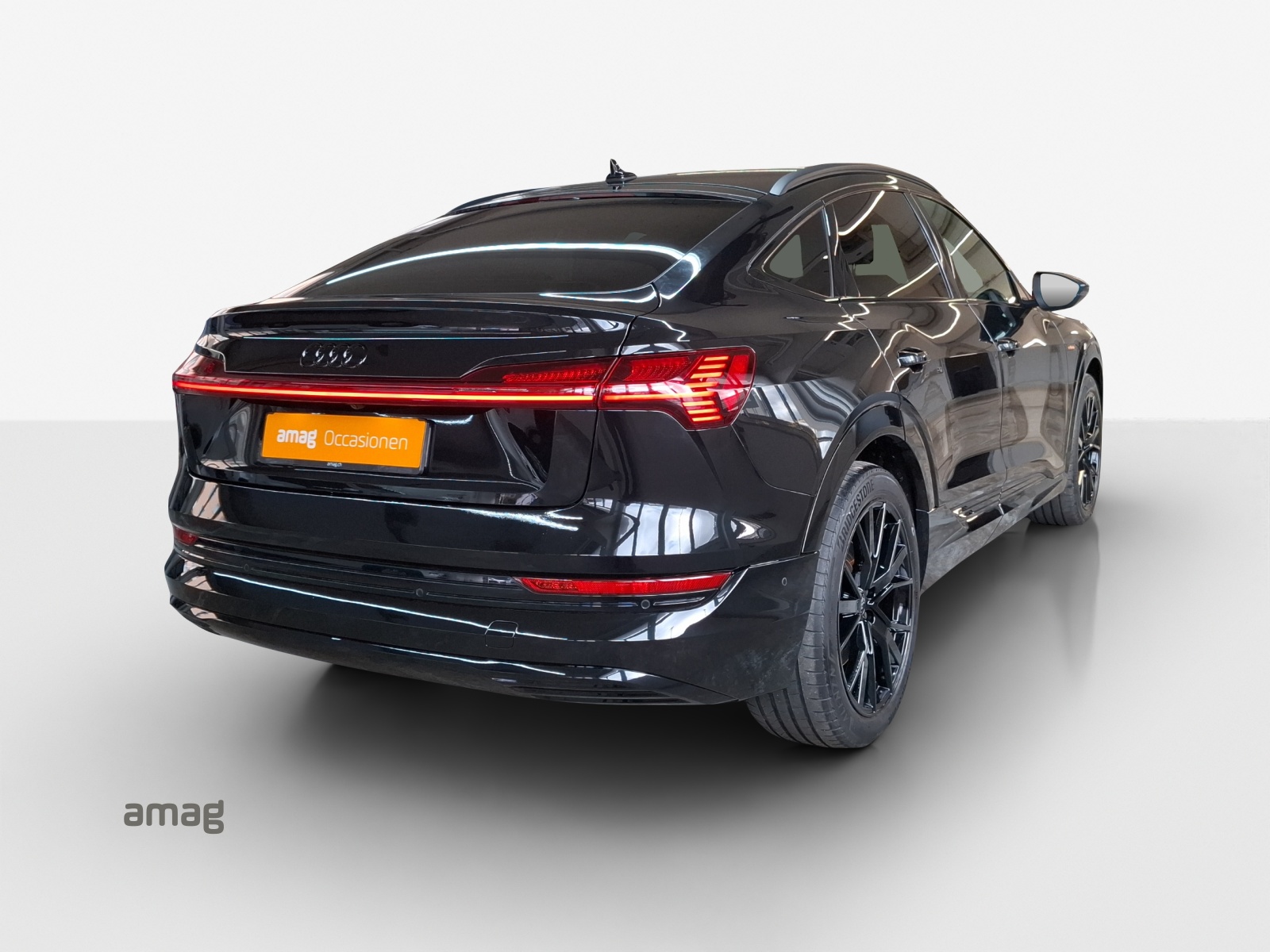 AUDI e-tron 55 Sportback Advanced quattro-image-5
