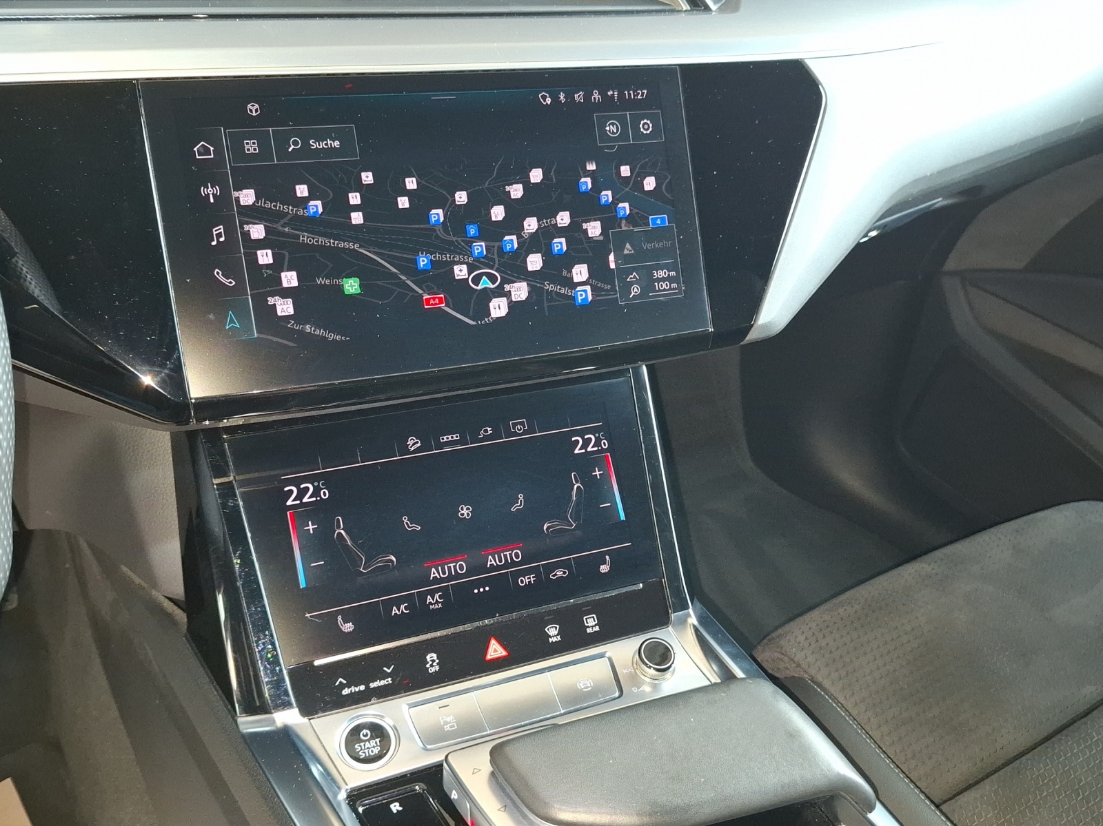 AUDI e-tron 55 Sportback Advanced quattro-image-11