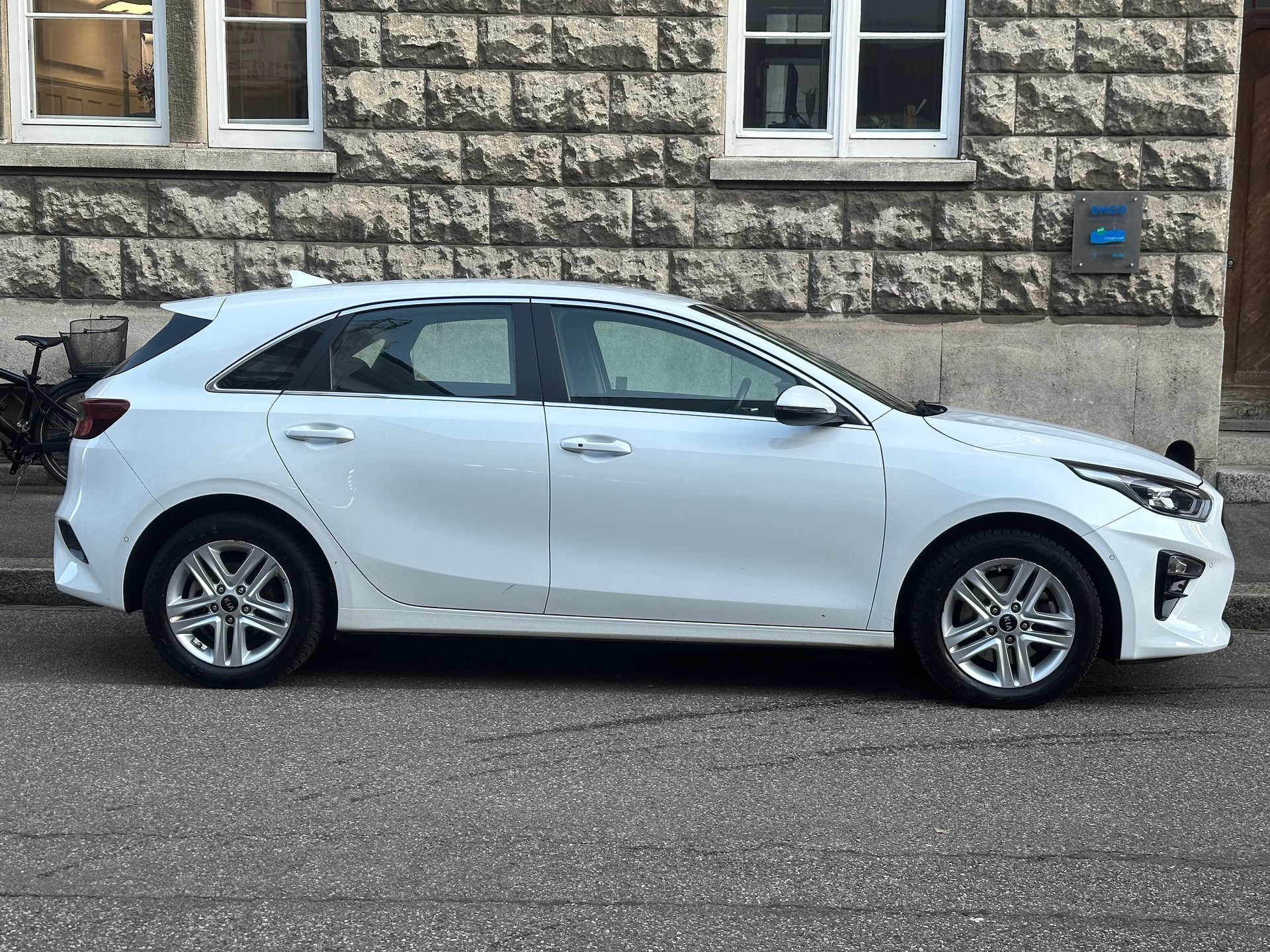 KIA Ceed 1.5 T-GDi Power DCT-image-3