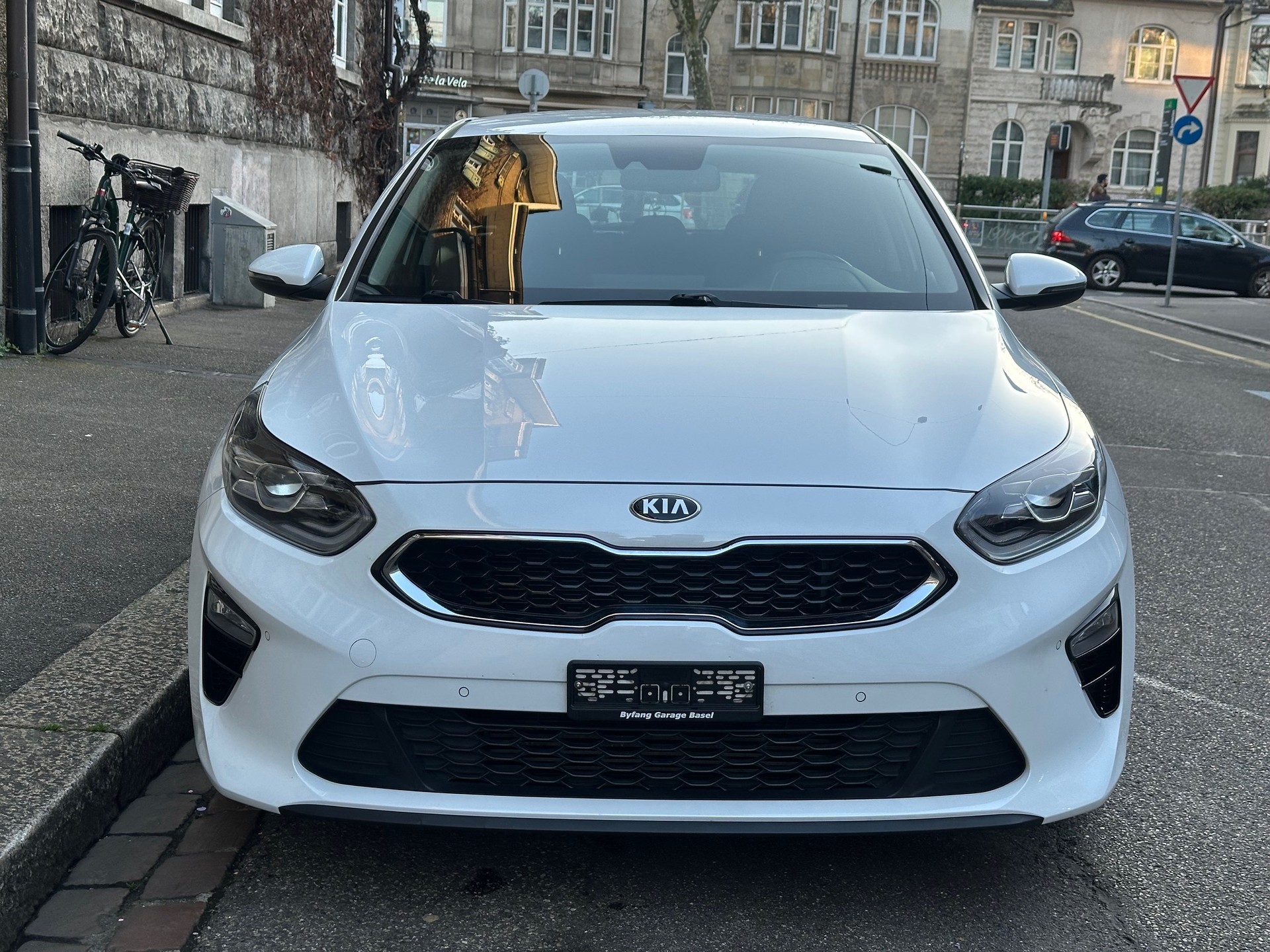 KIA Ceed 1.5 T-GDi Power DCT-image-1