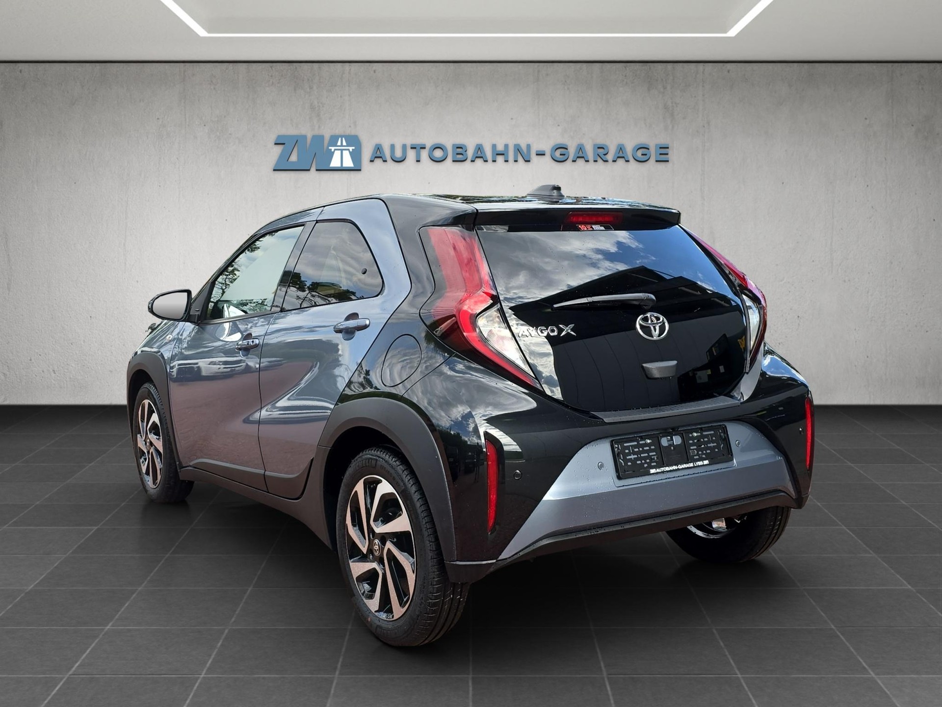 TOYOTA Aygo X 1.0 VVT-i Trend-image-2