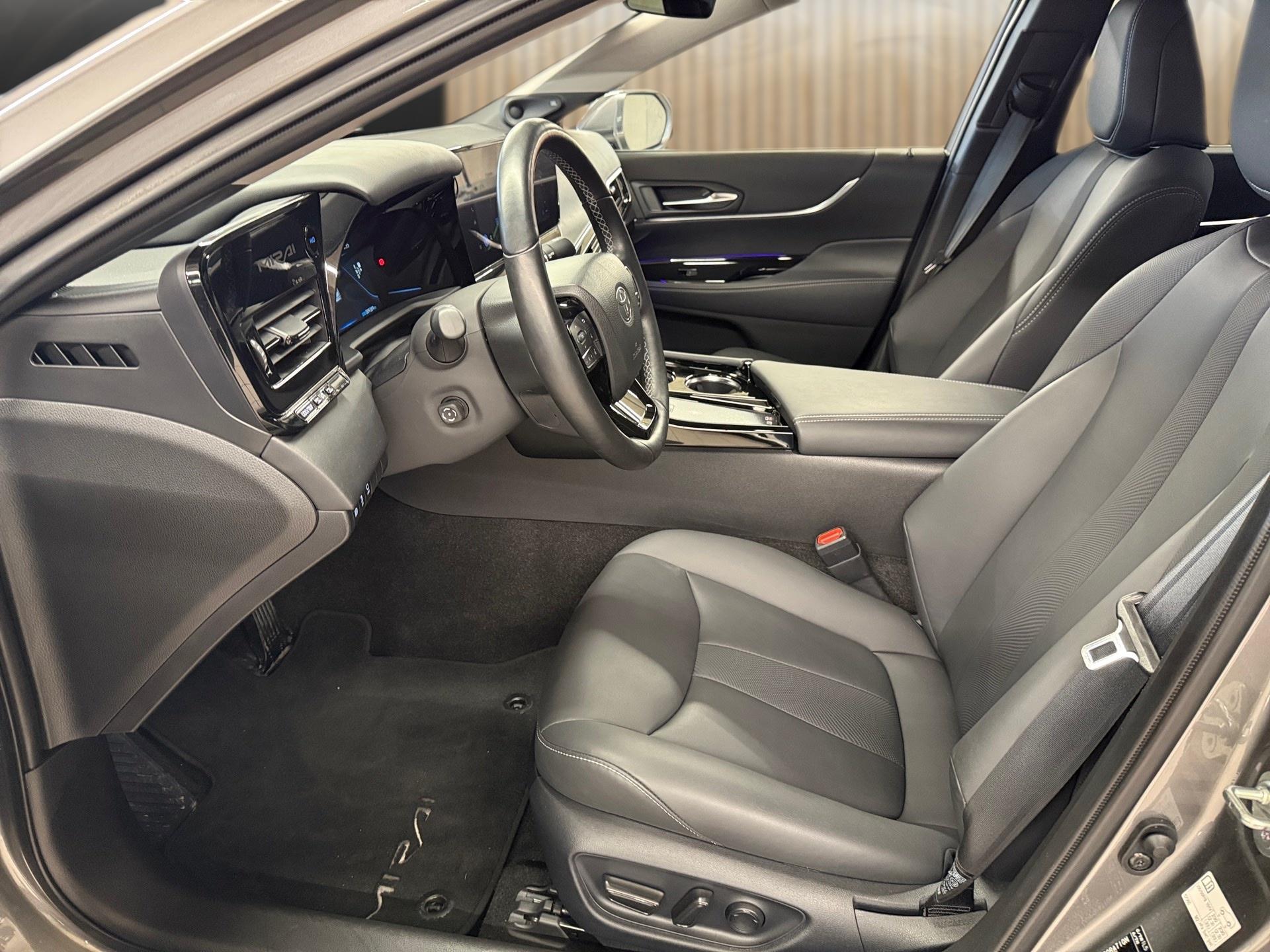 TOYOTA Mirai Fuel Cell Premium-image-10