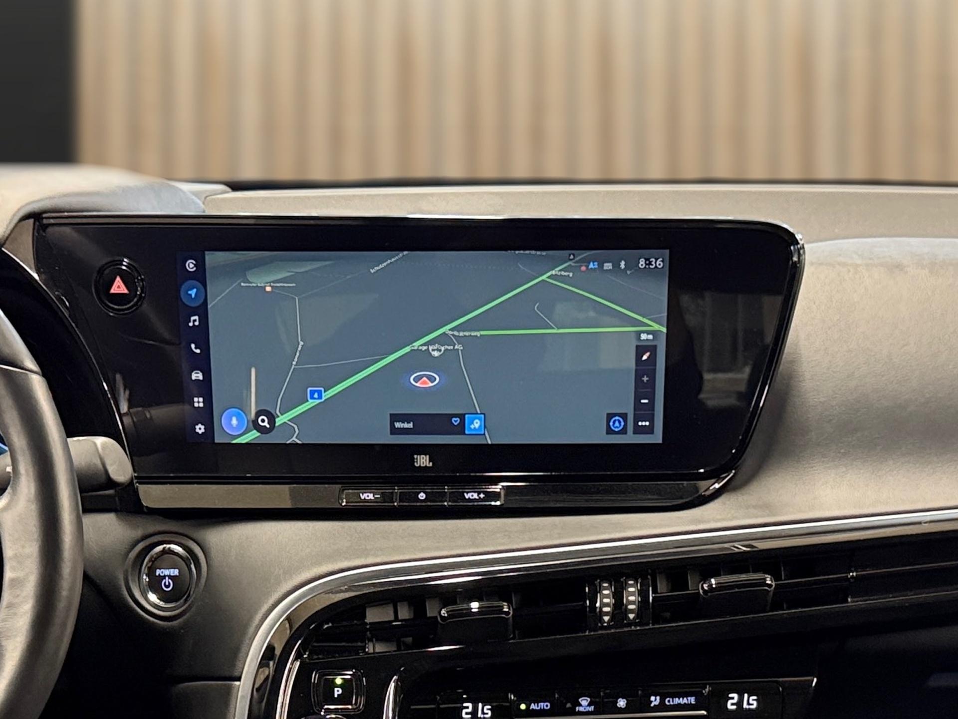 TOYOTA Mirai Fuel Cell Premium-image-12