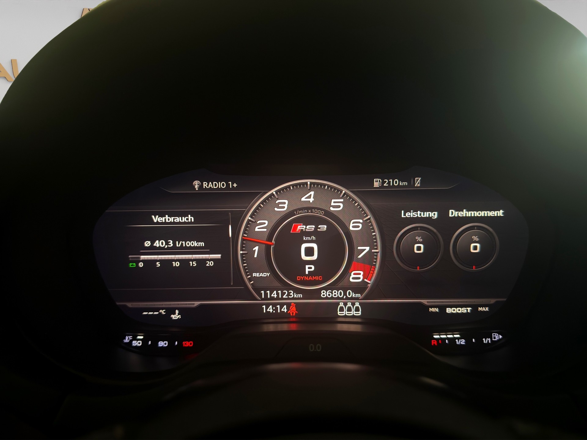 AUDI RS3 Sportback 2.5 TSI quattro S-tronic APR 555PS-image-16