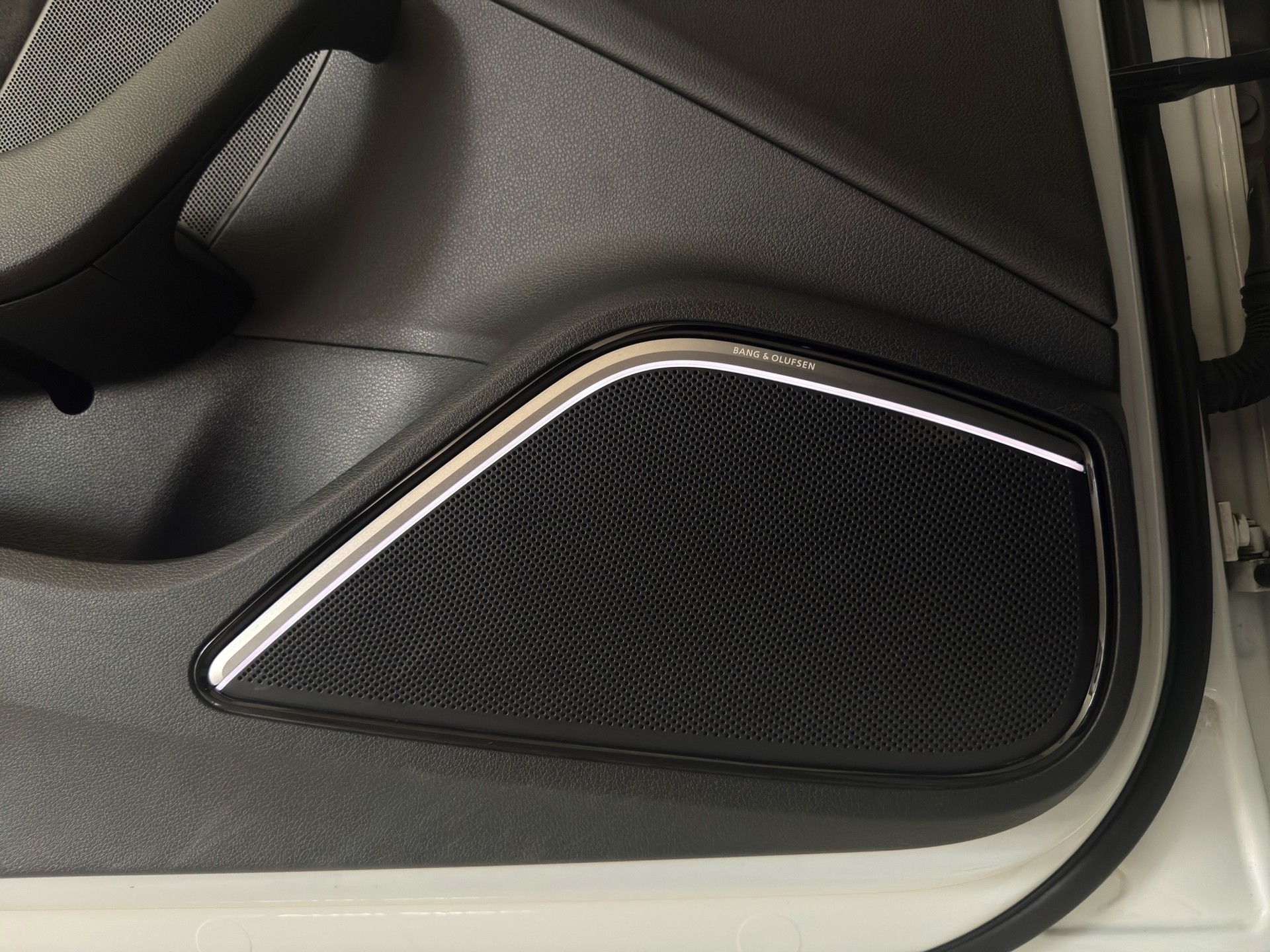 AUDI RS3 Sportback 2.5 TSI quattro S-tronic APR 555PS-image-21