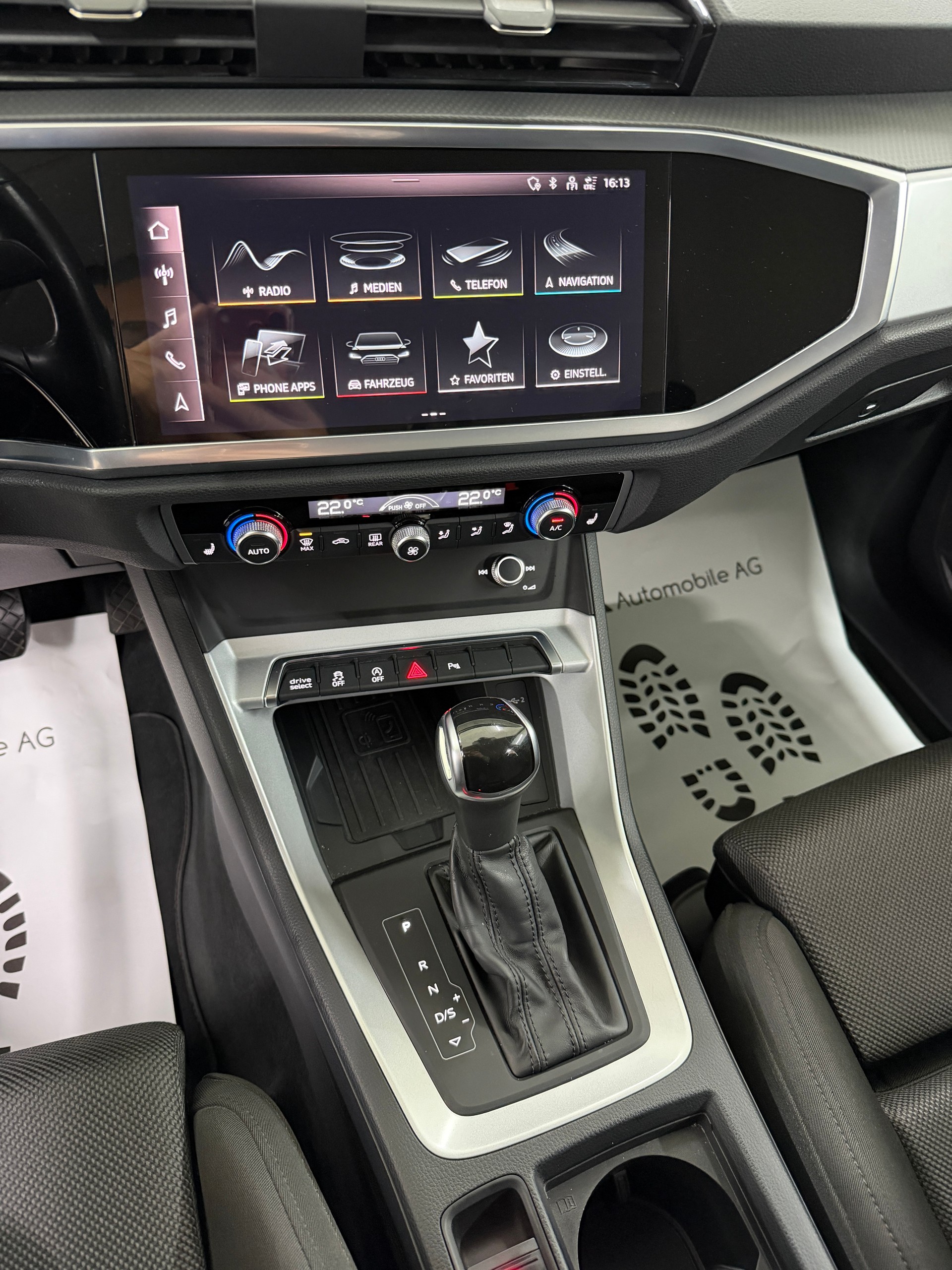 AUDI Q3 Sportback 35 TFSI S line Dew Silver Attraction S-tronic-image-15