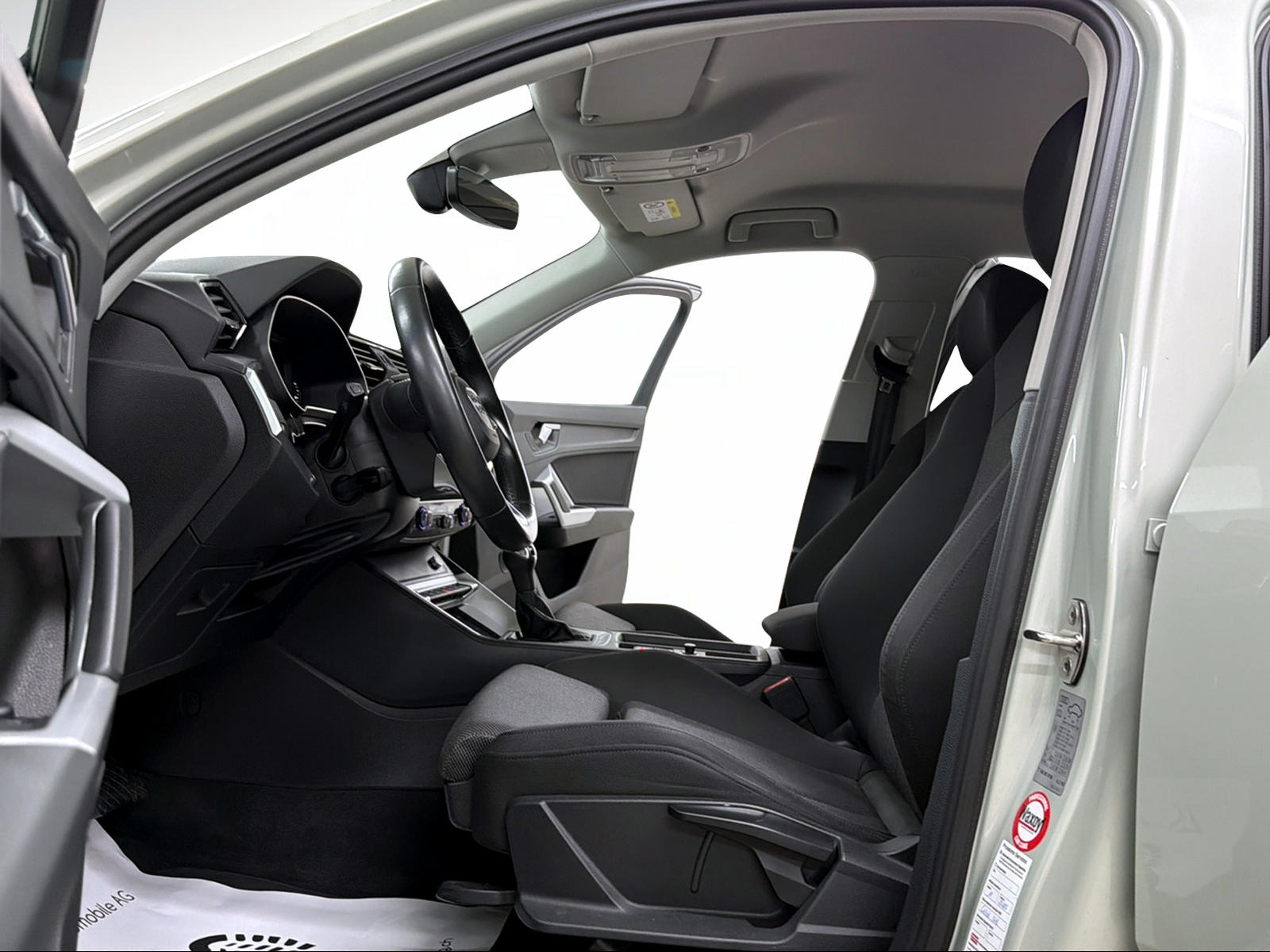 AUDI Q3 Sportback 35 TFSI S line Dew Silver Attraction S-tronic-image-5
