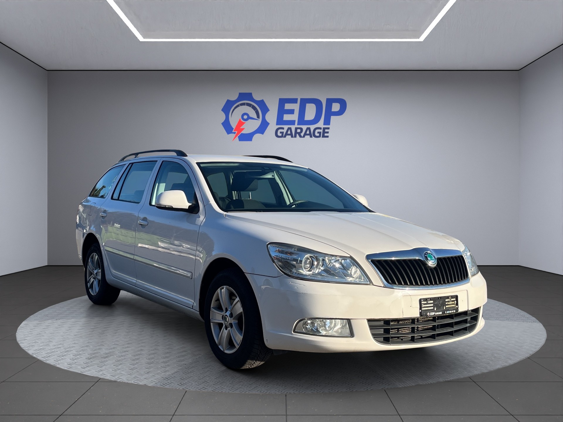 SKODA Octavia Combi 2.0 TDI Ambition 4x4 DSG-image-3