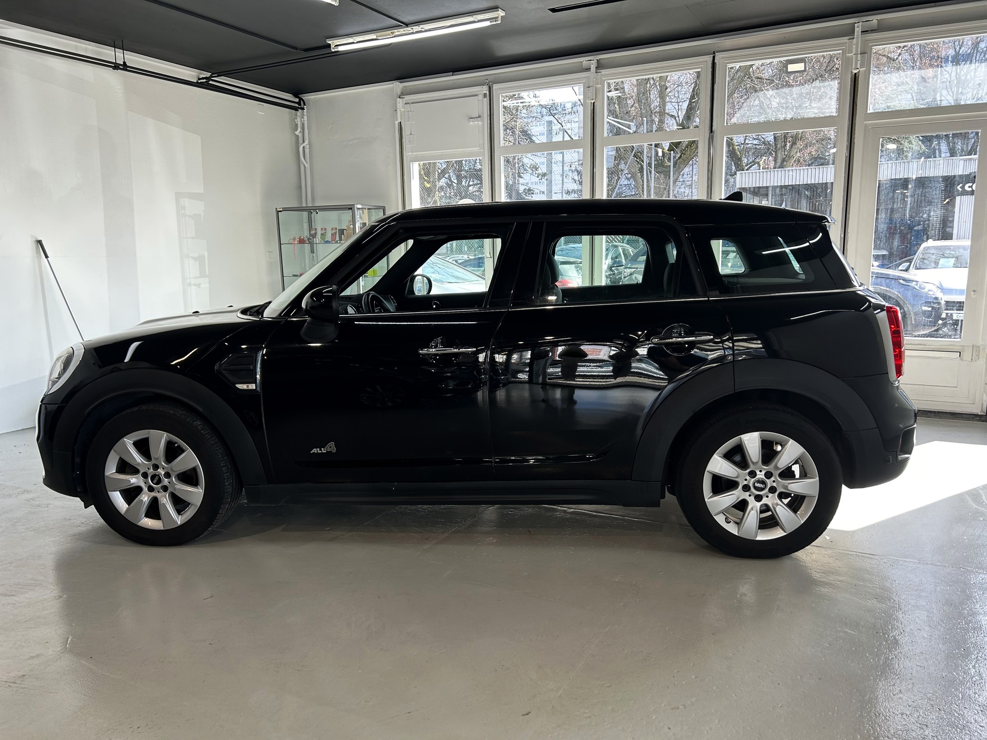 MINI Countryman Cooper ALL4 Steptronic-image-6