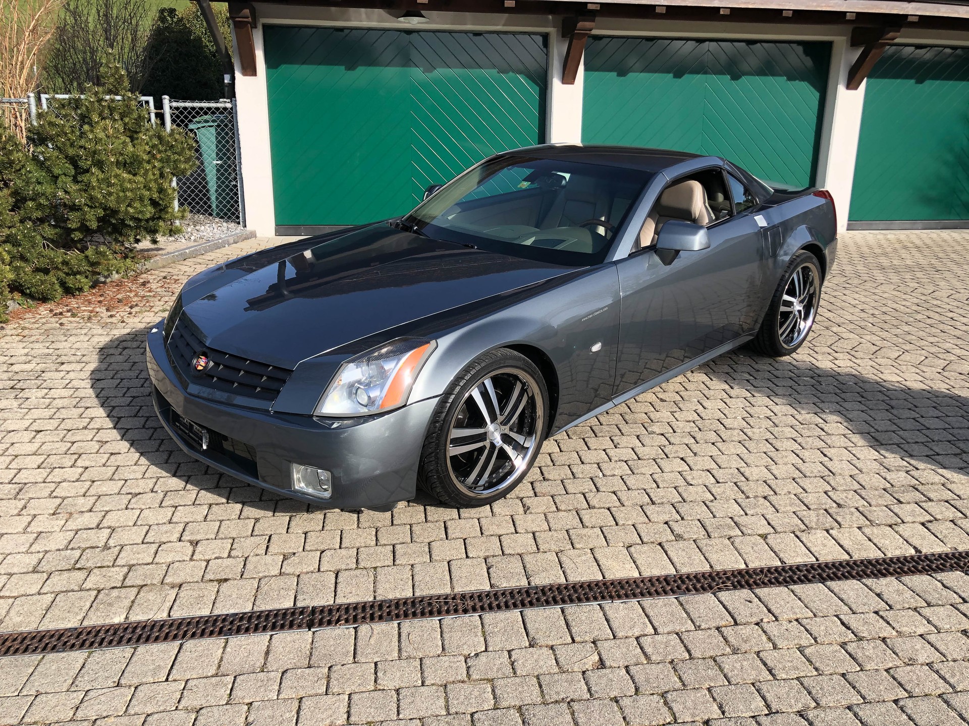 CADILLAC XLR 4.6 32V-showroom-element-3