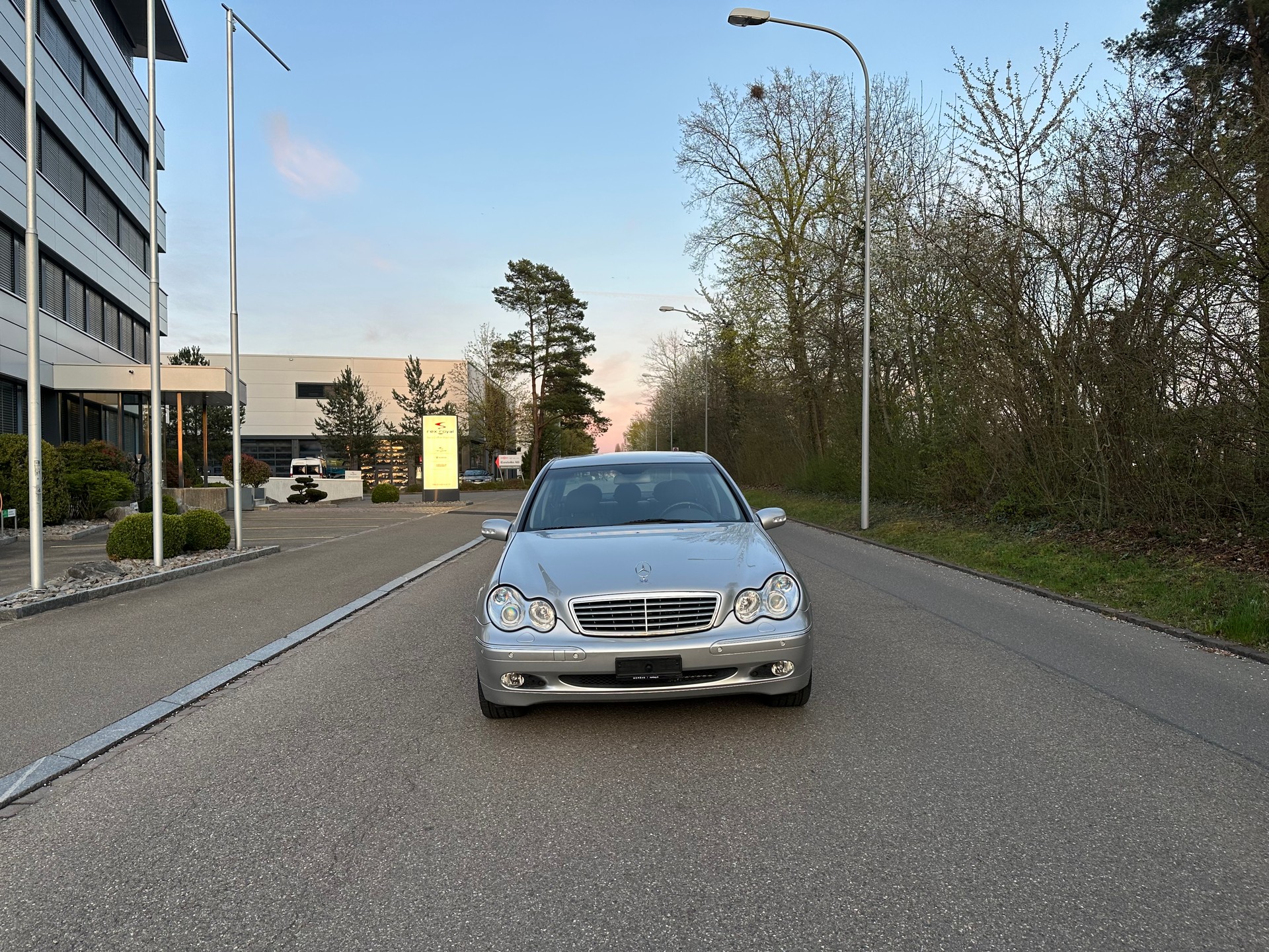MERCEDES-BENZ C 240 Elégance 4Matic Automatic-image-1