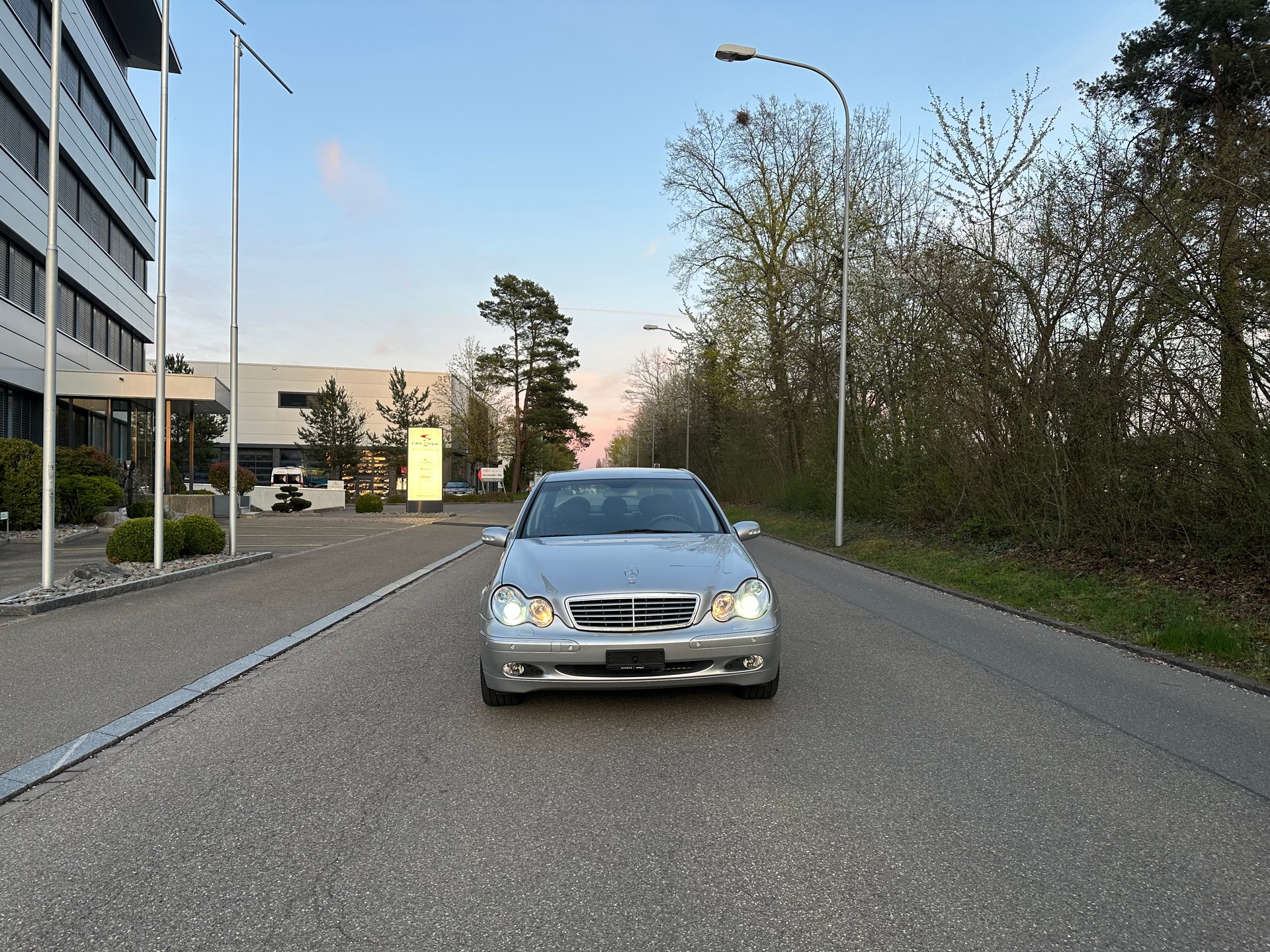 MERCEDES-BENZ C 240 Elégance 4Matic Automatic-image-13