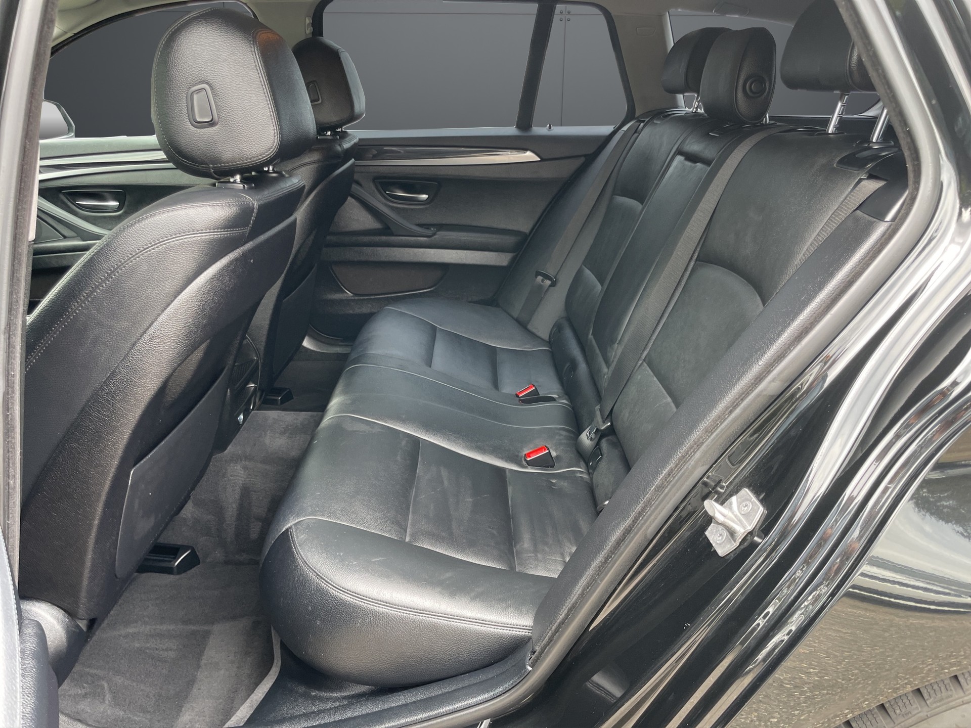 BMW 520d Touring xDrive Steptronic-image-7