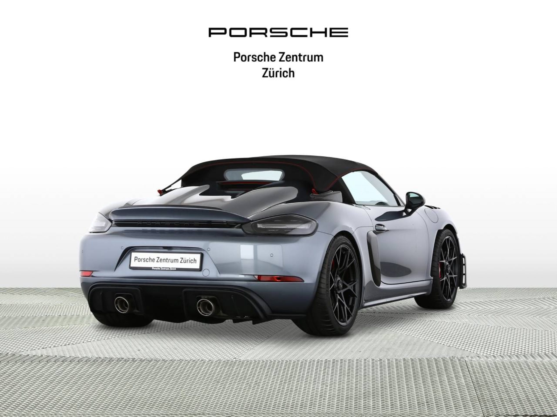 PORSCHE 718 Spyder RS-image-2