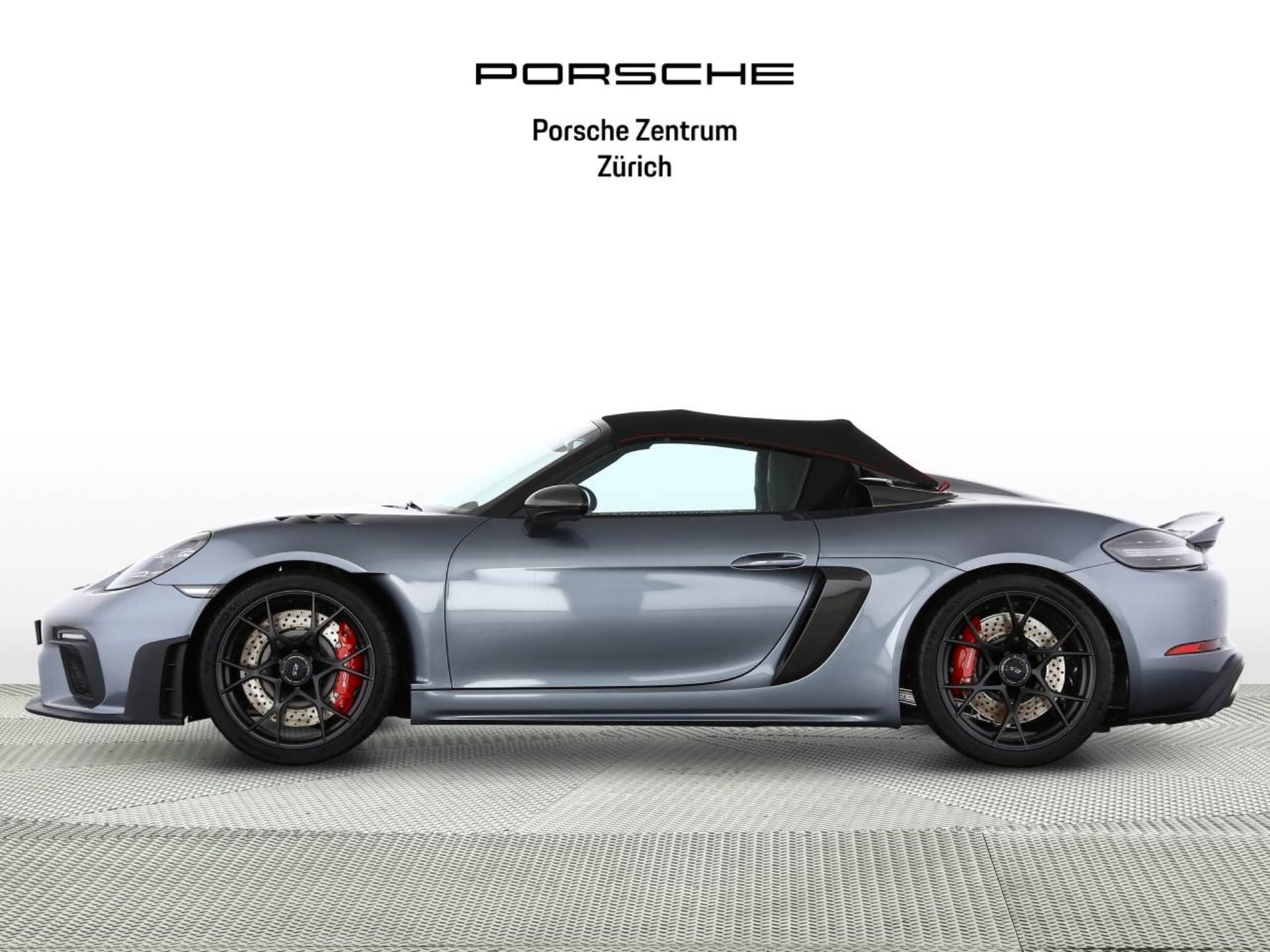PORSCHE 718 Spyder RS-image-1