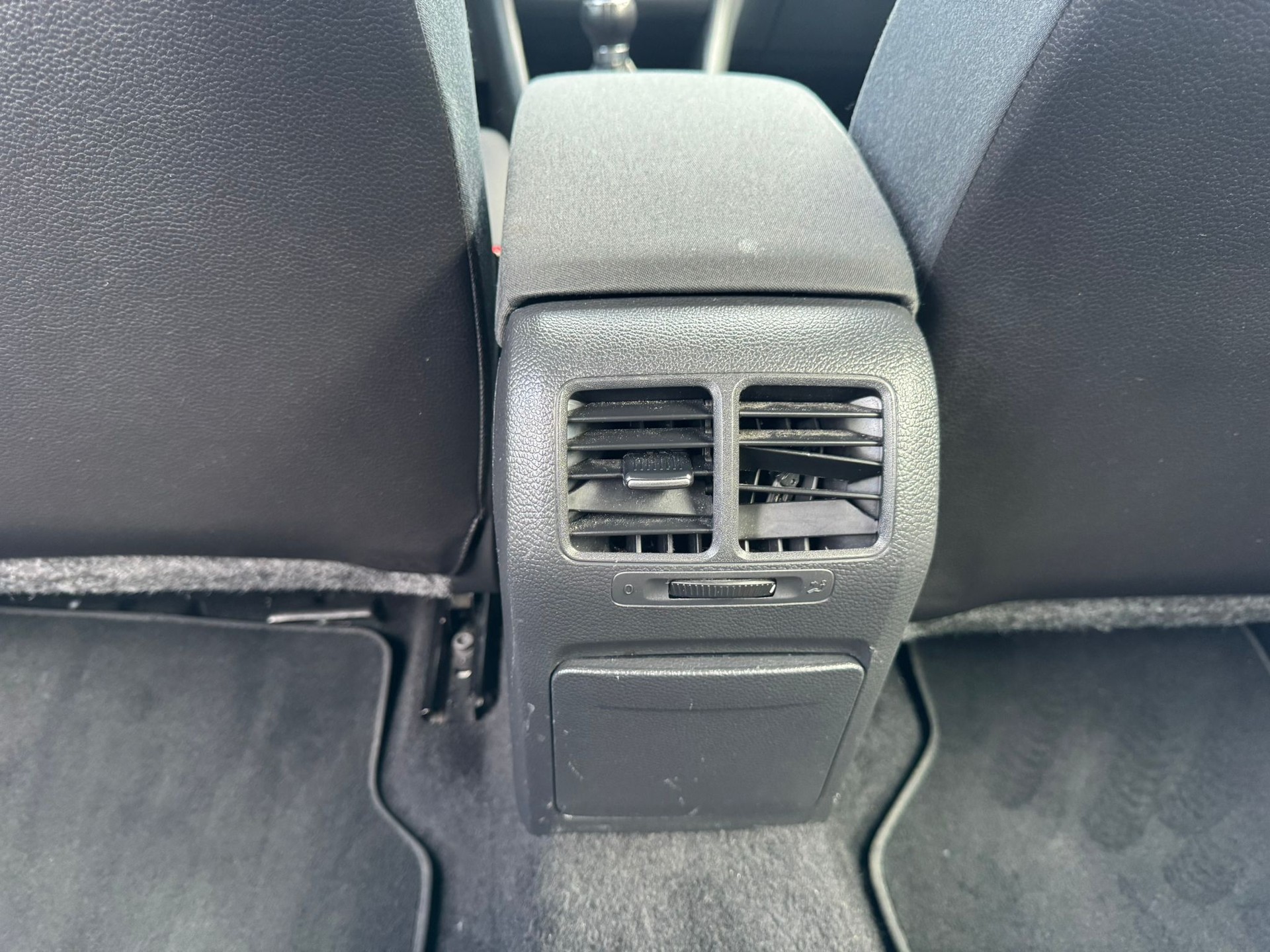 VW Golf 1.4 Trendline-image-15