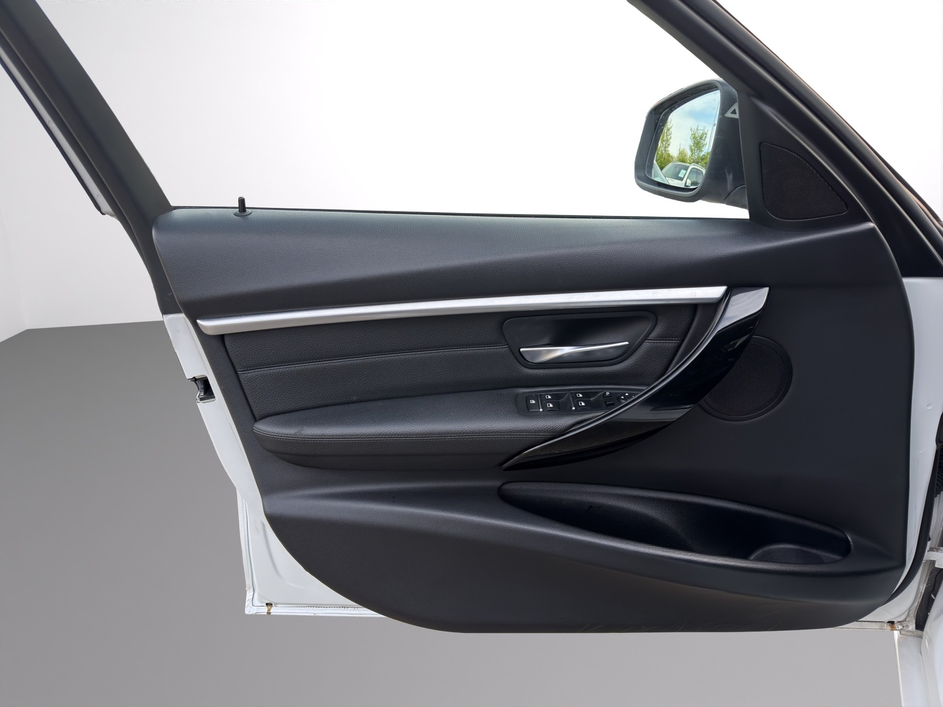 BMW 320d xDrive Edition Sport Line Steptronic-image-8