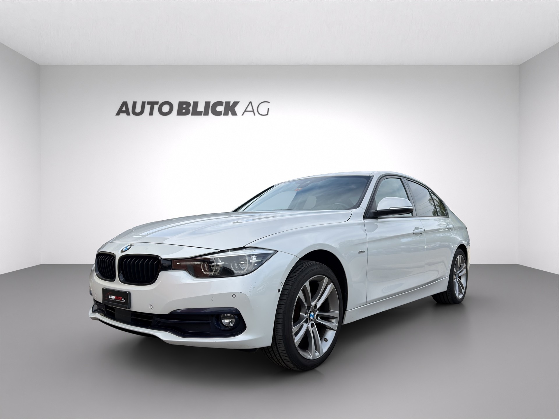 BMW 320d xDrive Edition Sport Line Steptronic-image-0