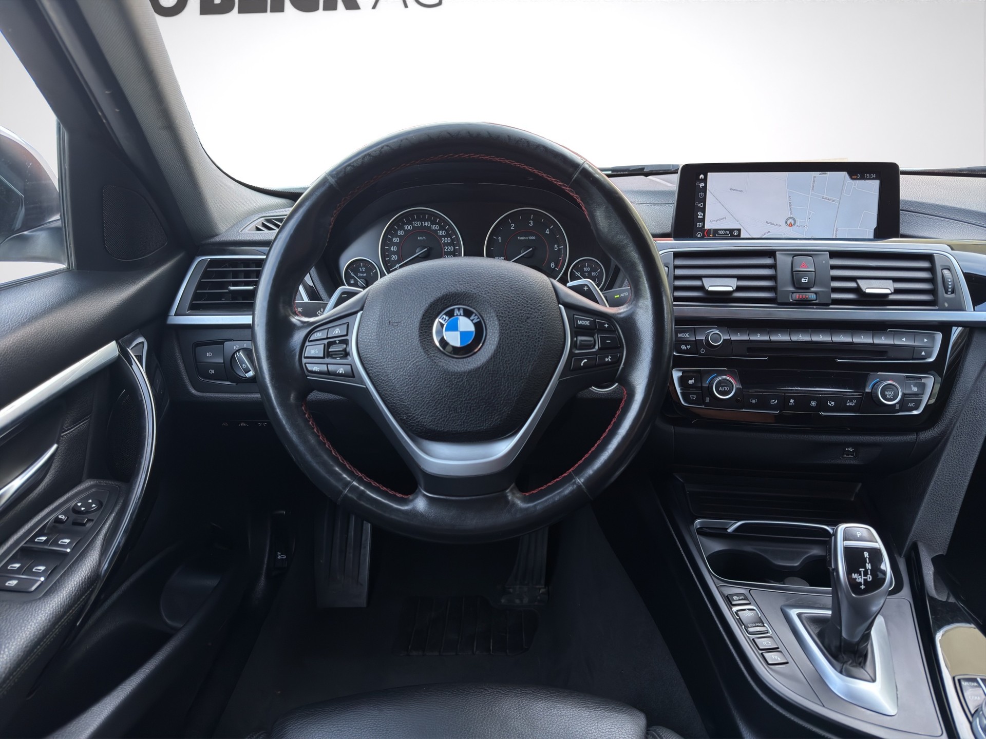 BMW 320d xDrive Edition Sport Line Steptronic-image-12