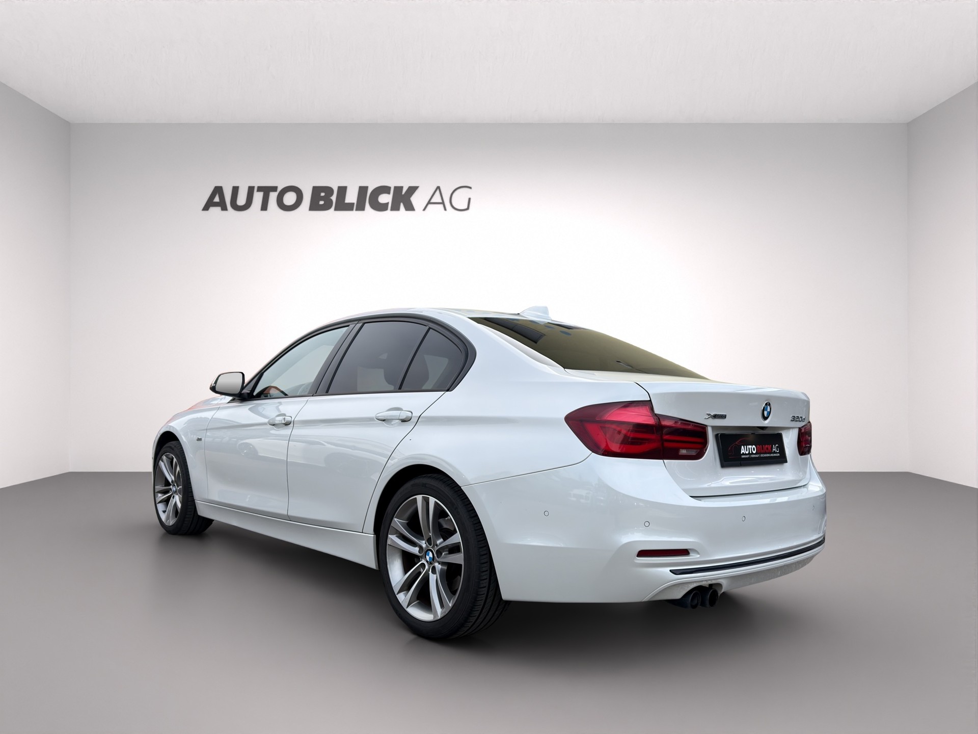 BMW 320d xDrive Edition Sport Line Steptronic-image-6