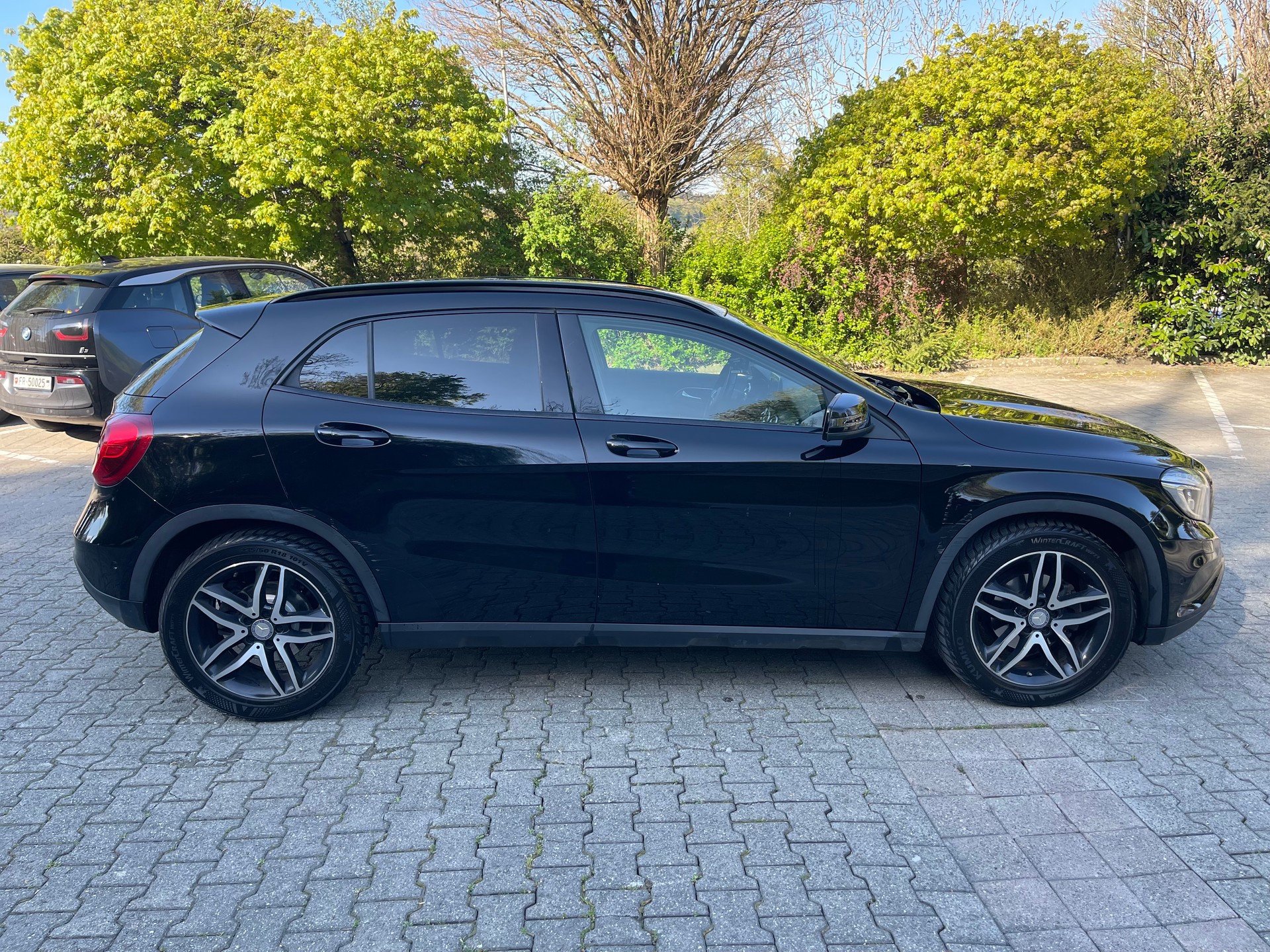 MERCEDES-BENZ GLA 200 Style 7G-DCT-image-4