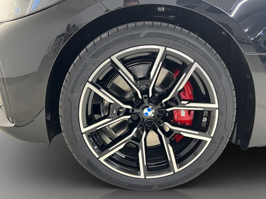 BMW i4 xDrive 40 M Sport Pro-image-7