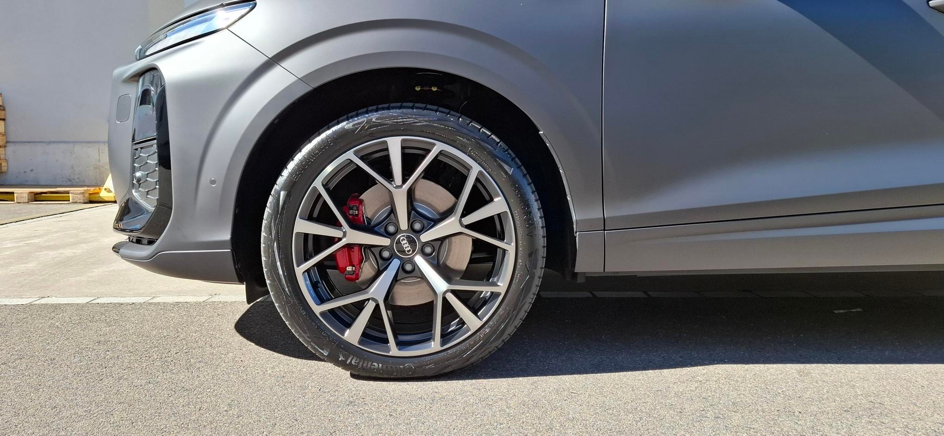 AUDI Q3 Sportback TFSI quattro 195 kW S tronic-image-6