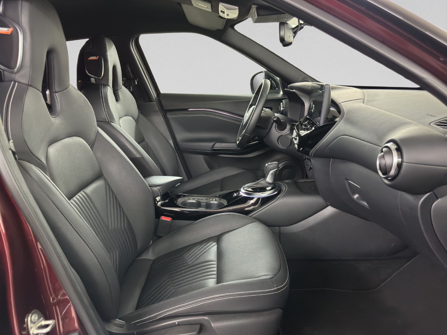 NISSAN Juke 1.6 FHEV Tekna-image-14