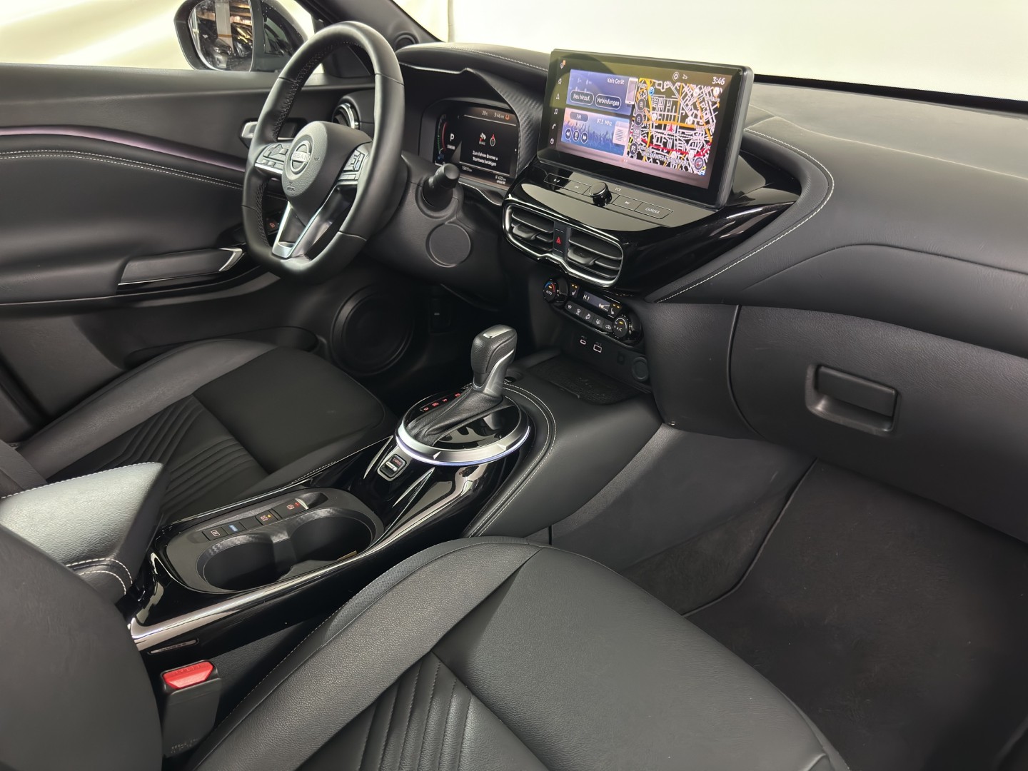 NISSAN Juke 1.6 FHEV Tekna-image-15