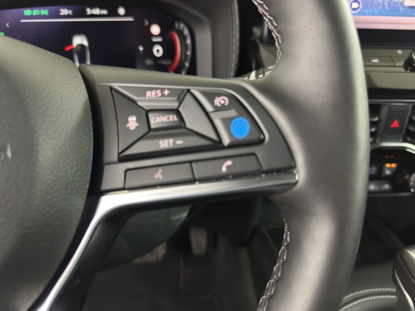 NISSAN Juke 1.6 FHEV Tekna-image-19