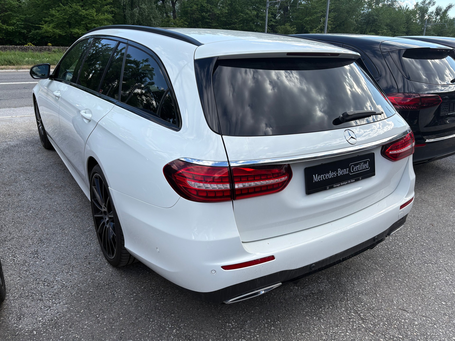 MERCEDES-BENZ E 450 T 4Matic AMG Line 9G-Tronic-image-3